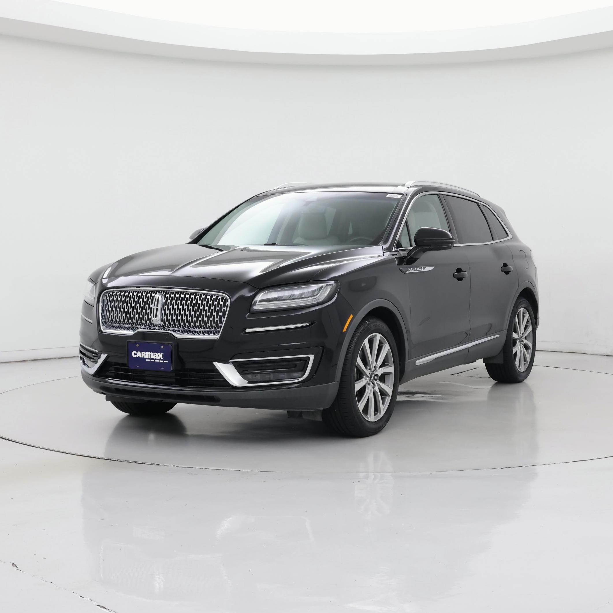 Thumbnail: 2019 Lincoln Nautilus - 4