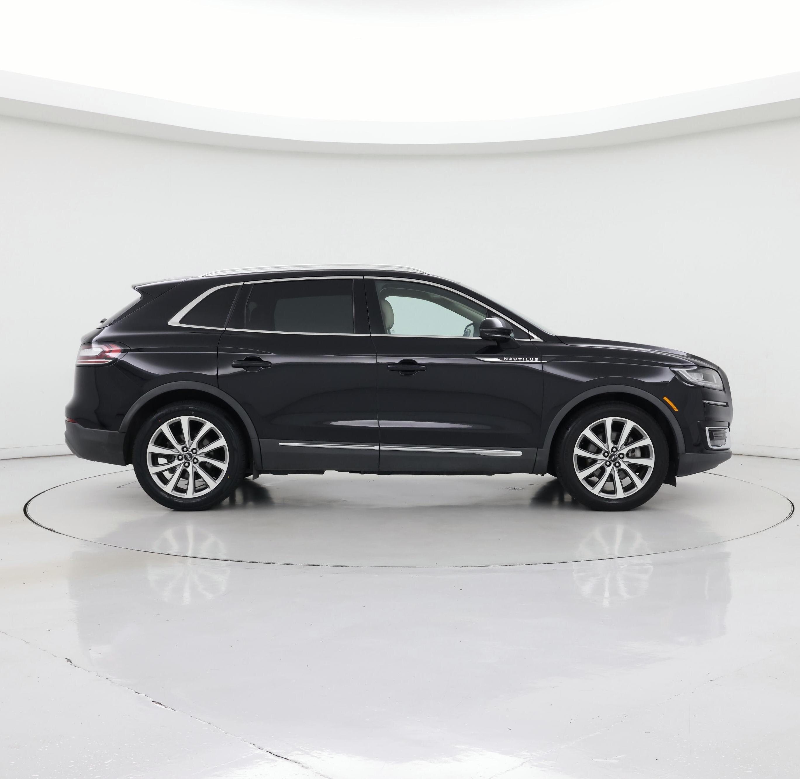 Thumbnail: 2019 Lincoln Nautilus - 7