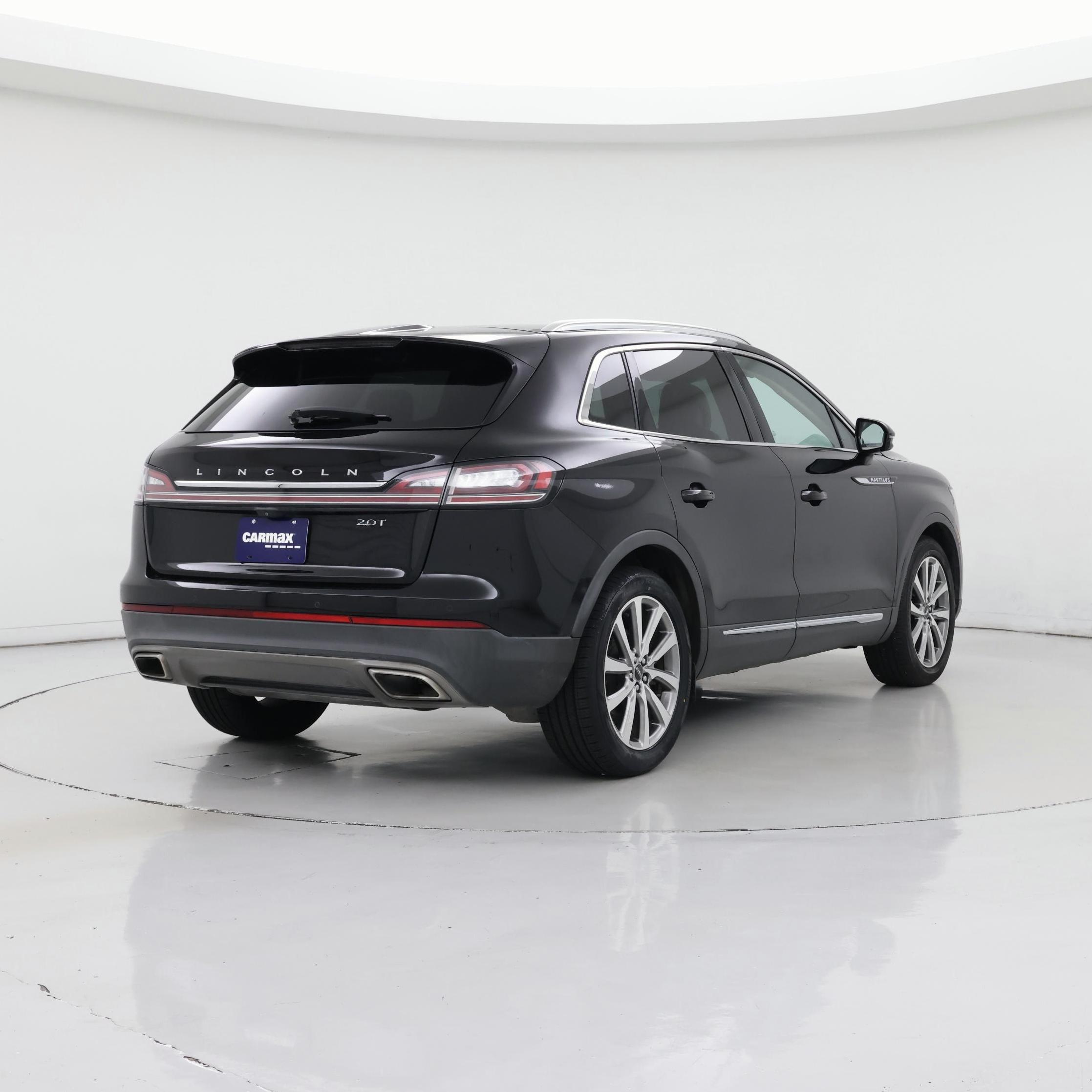 Thumbnail: 2019 Lincoln Nautilus - 8