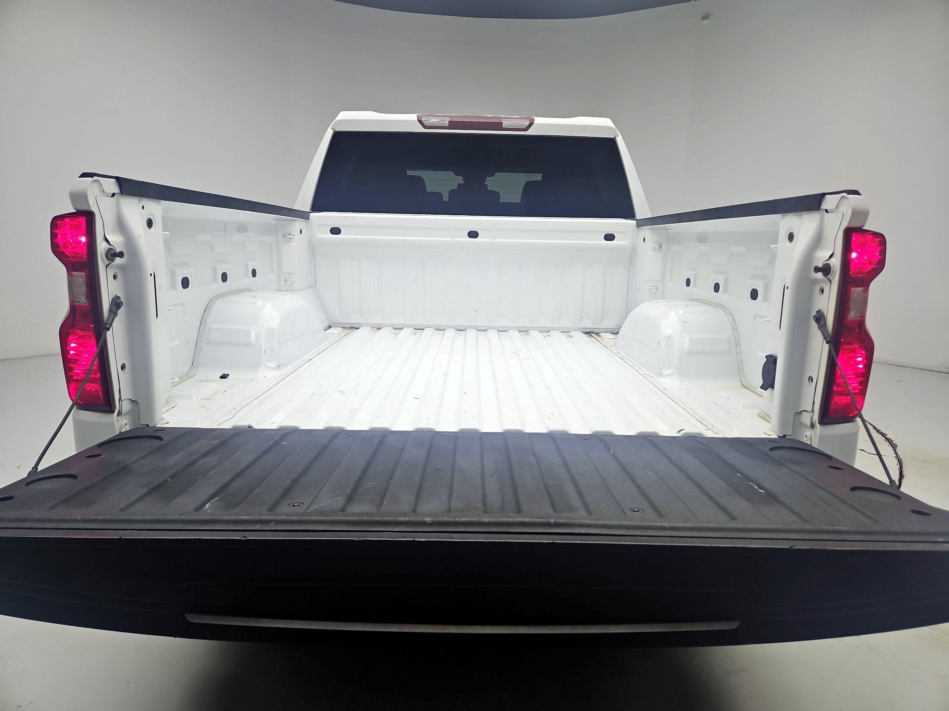 Thumbnail: 2023 Chevrolet Silverado 1500 - 20