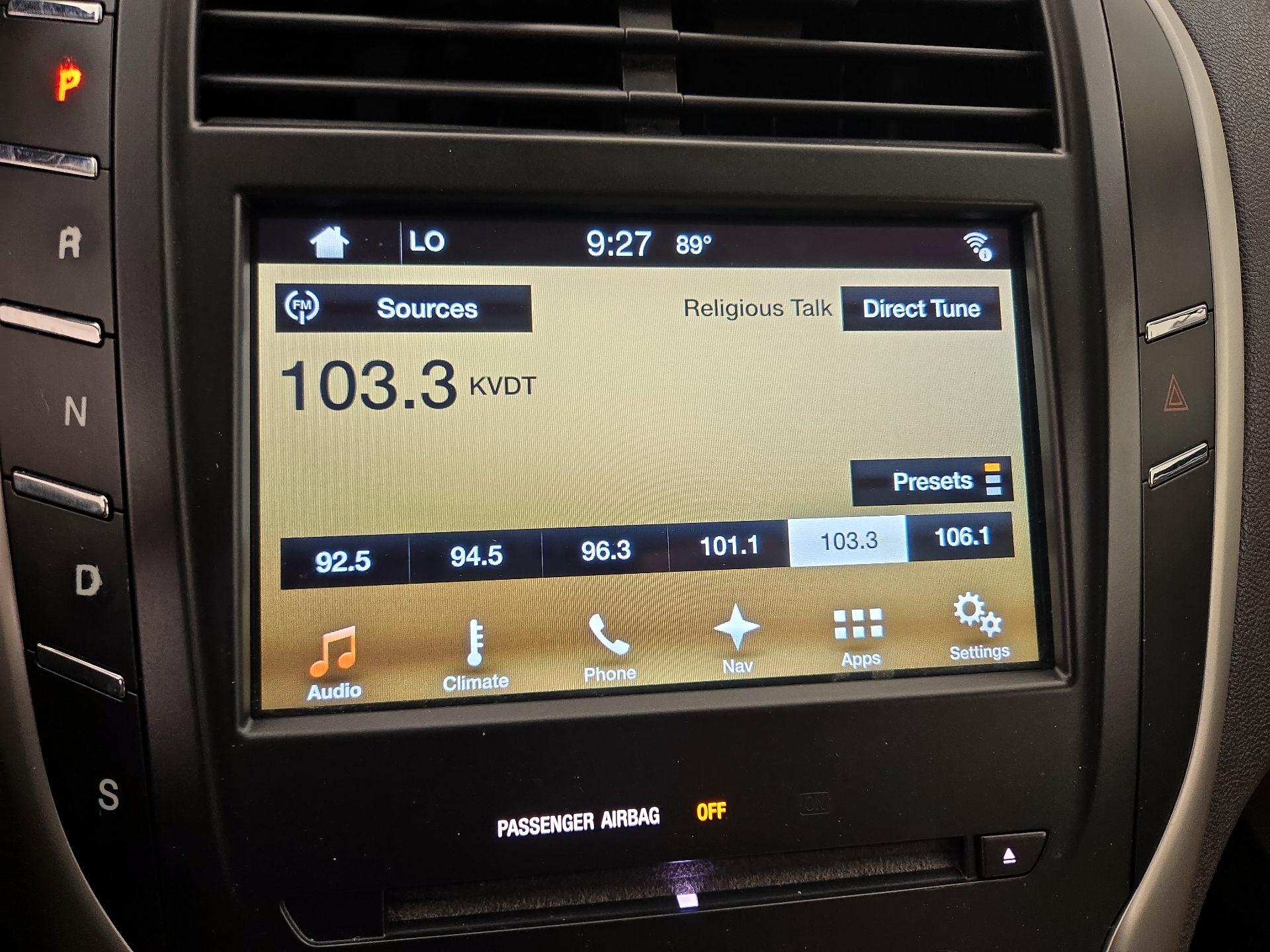 Thumbnail: 2016 Lincoln MKC - 16