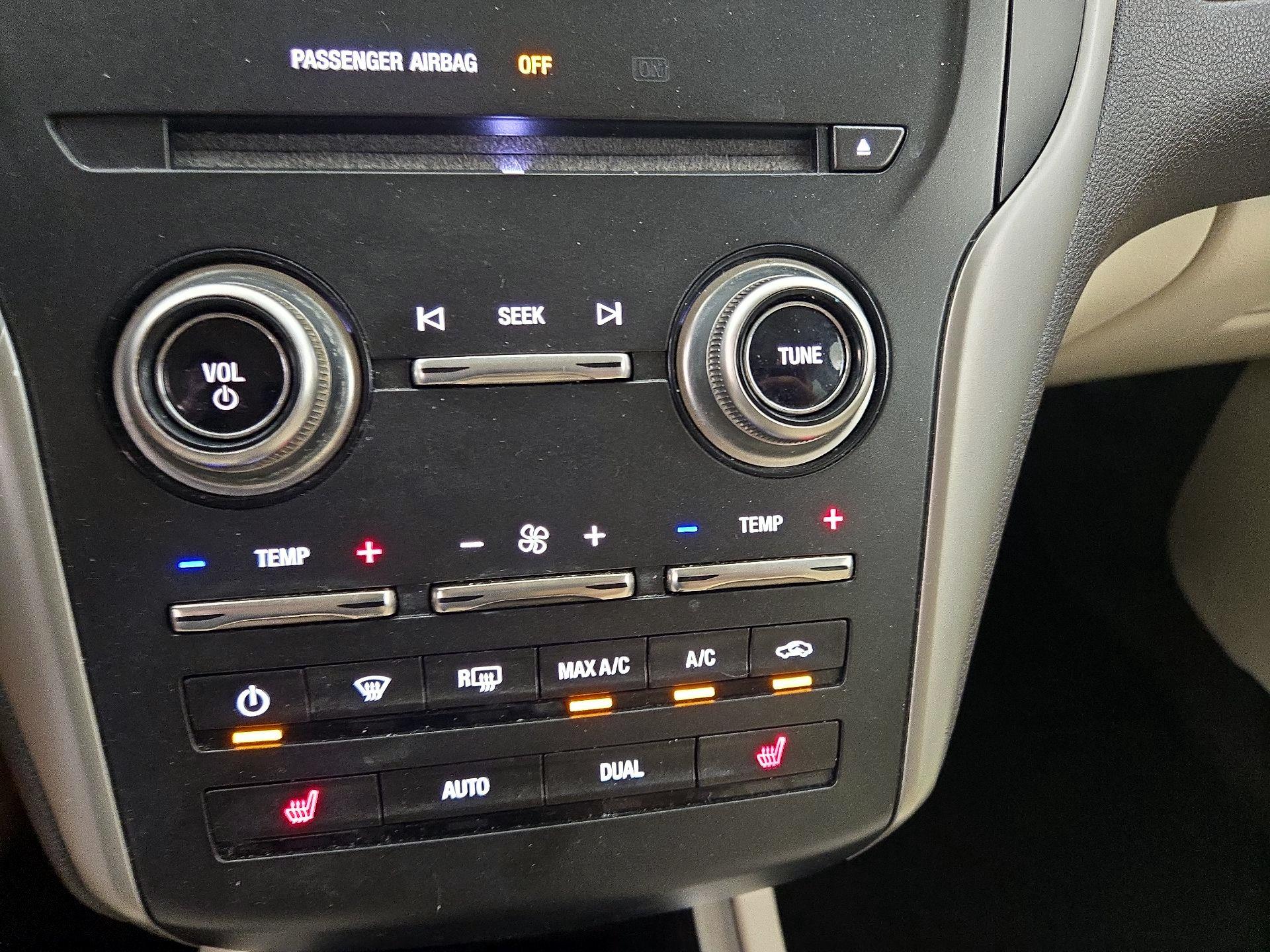 Thumbnail: 2016 Lincoln MKC - 17