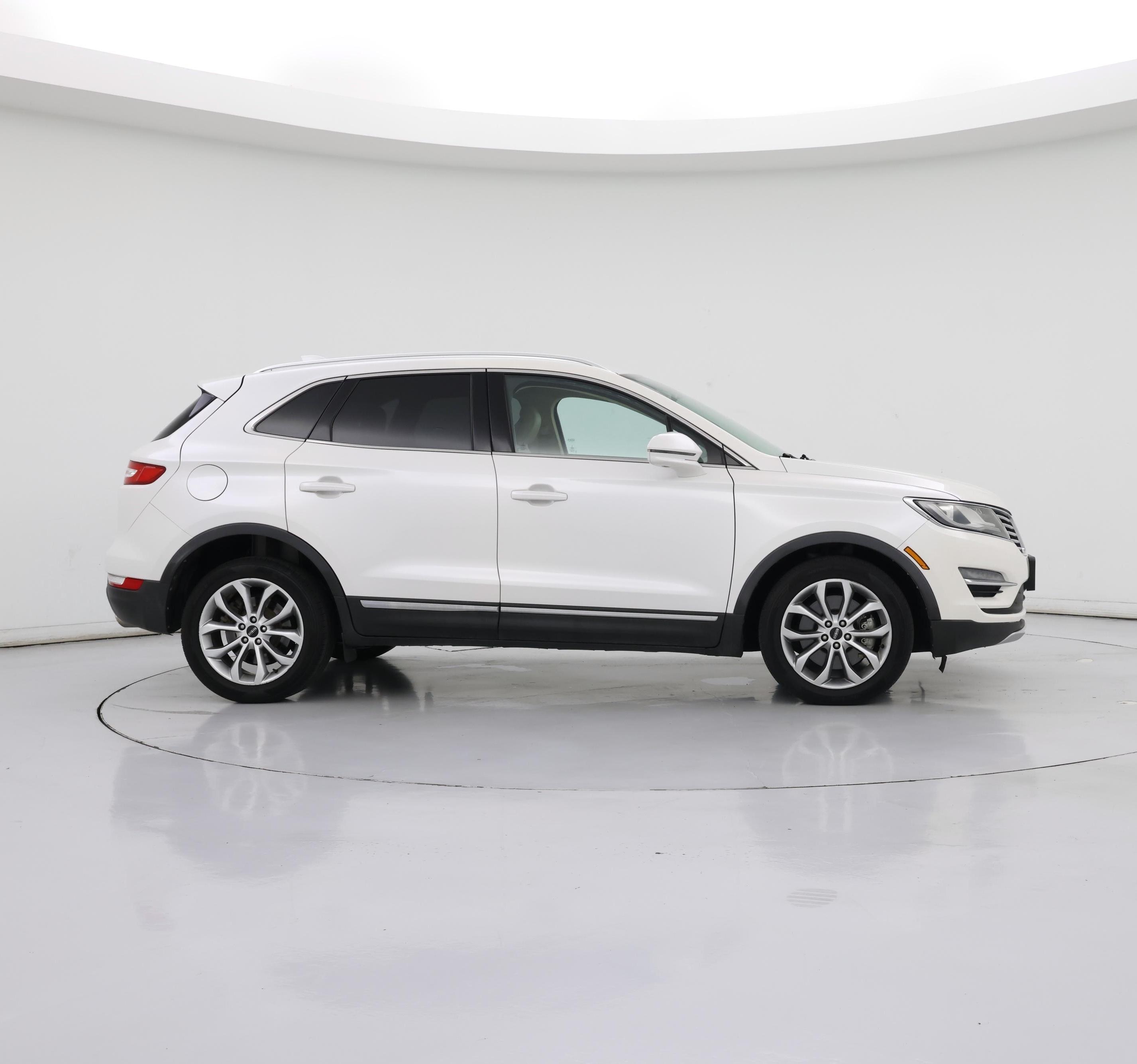 Thumbnail: 2016 Lincoln MKC - 7