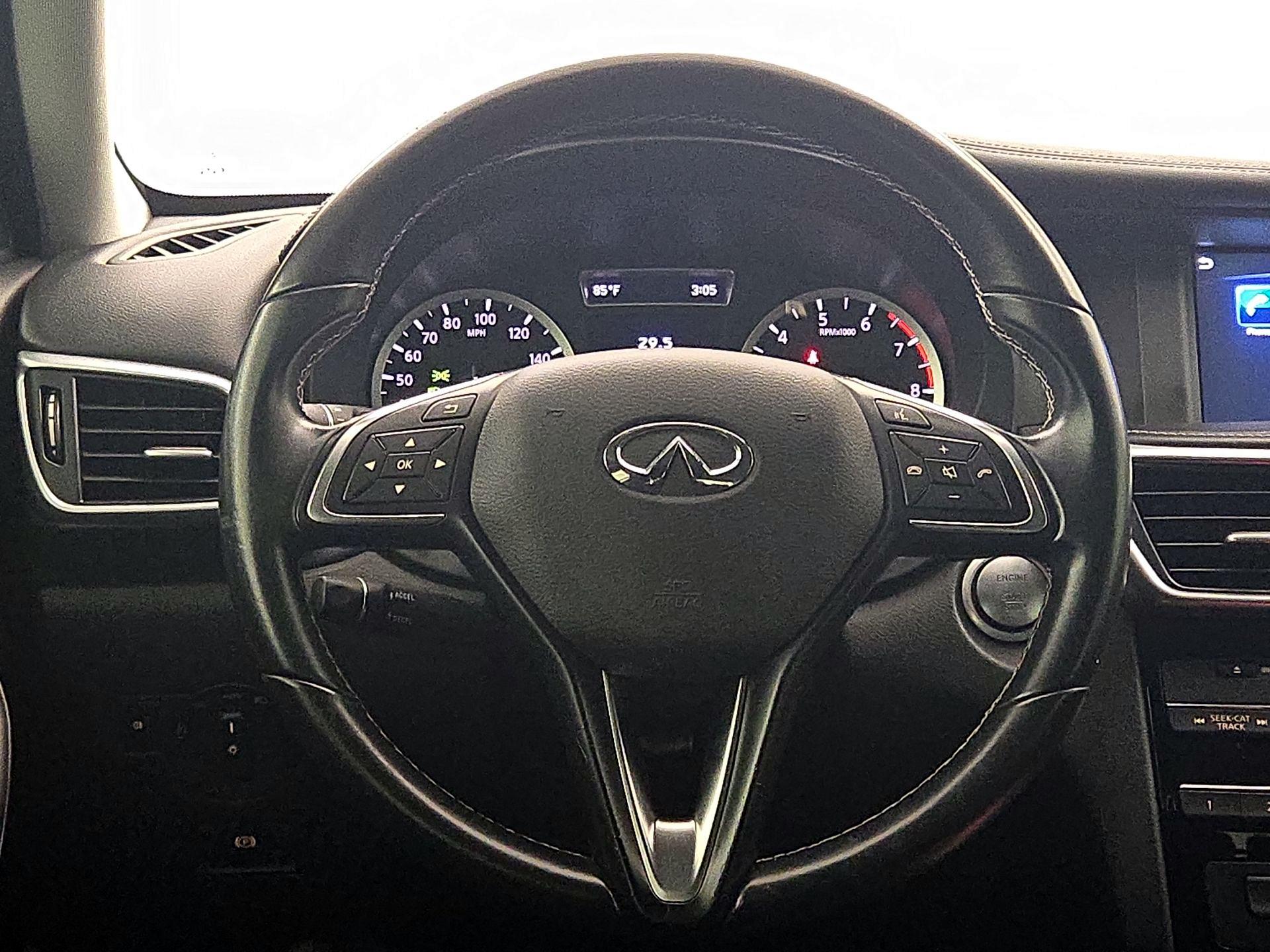 Thumbnail: 2018 INFINITI QX30 - 10