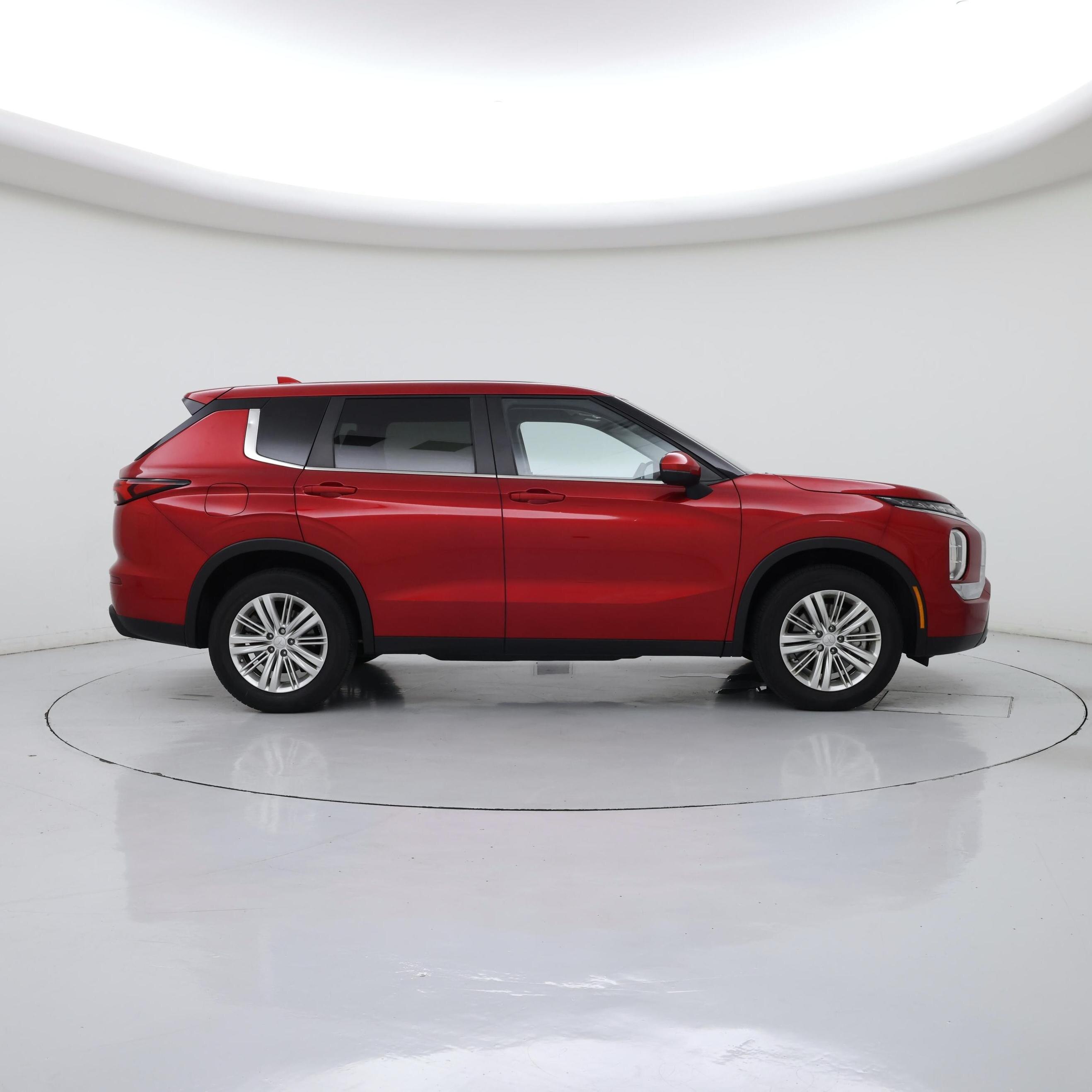 Thumbnail: 2024 Mitsubishi Outlander - 7