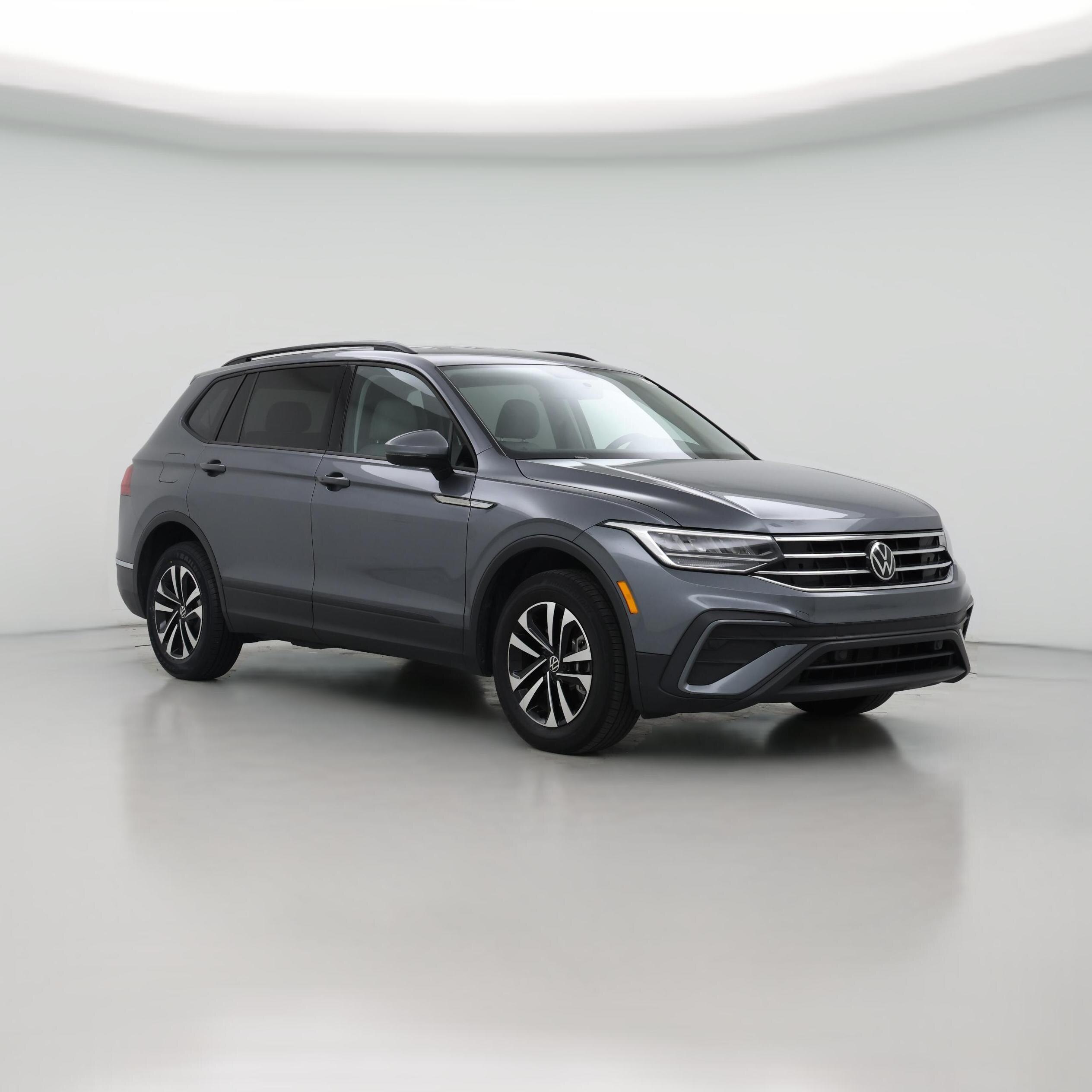 Thumbnail: 2022 Volkswagen Tiguan - 1