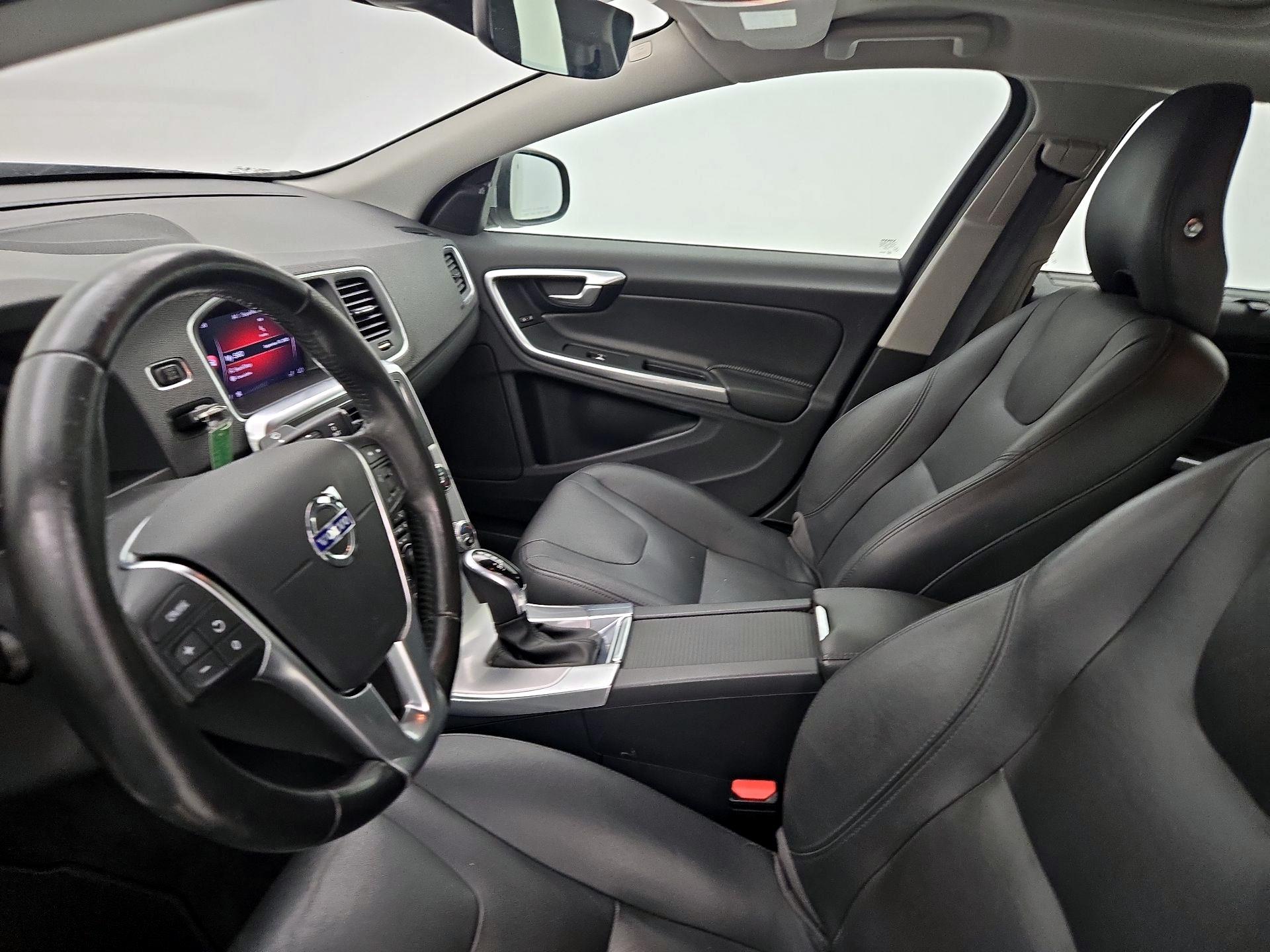 Thumbnail: 2018 Volvo S60 - 11