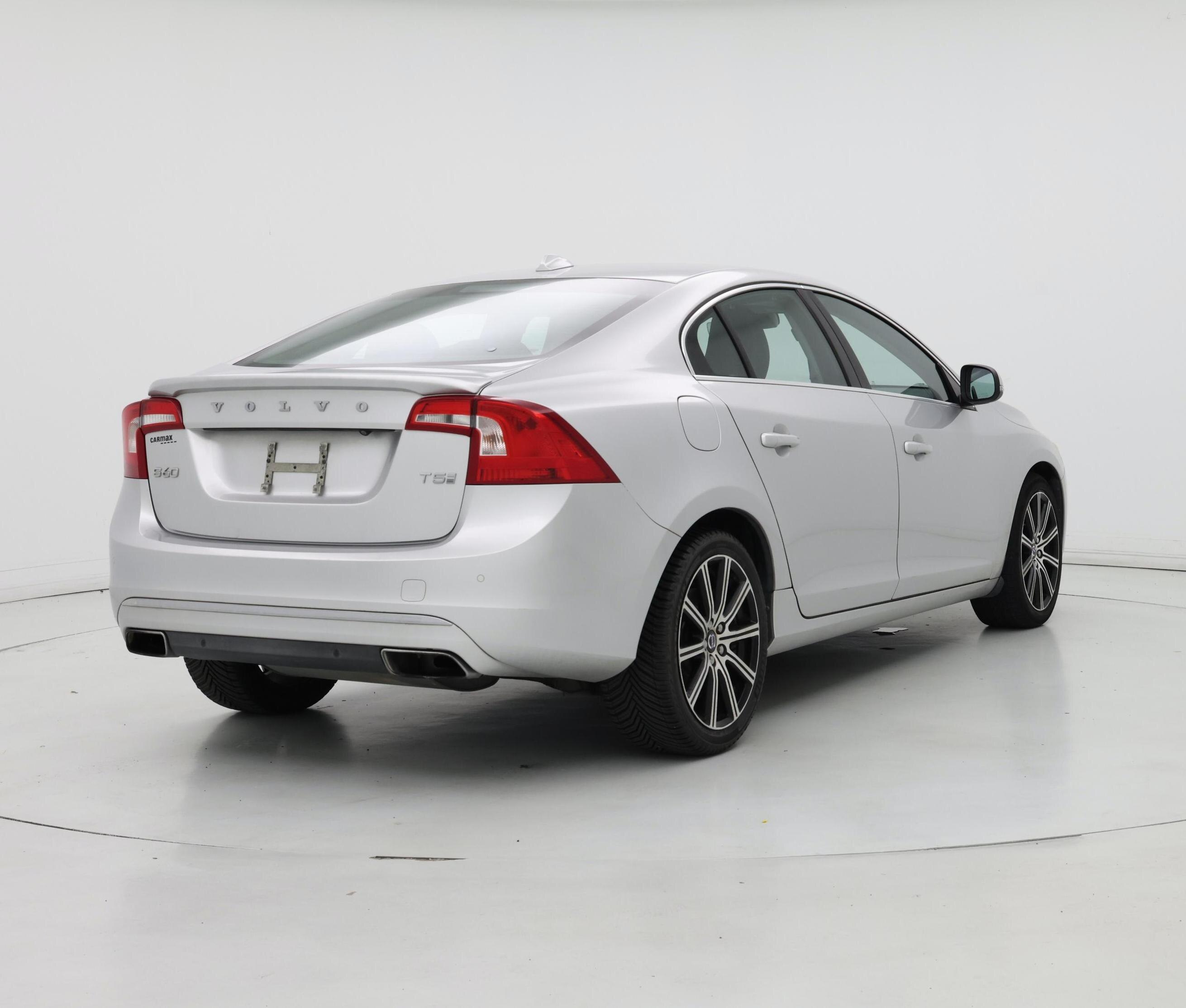 Thumbnail: 2018 Volvo S60 - 8