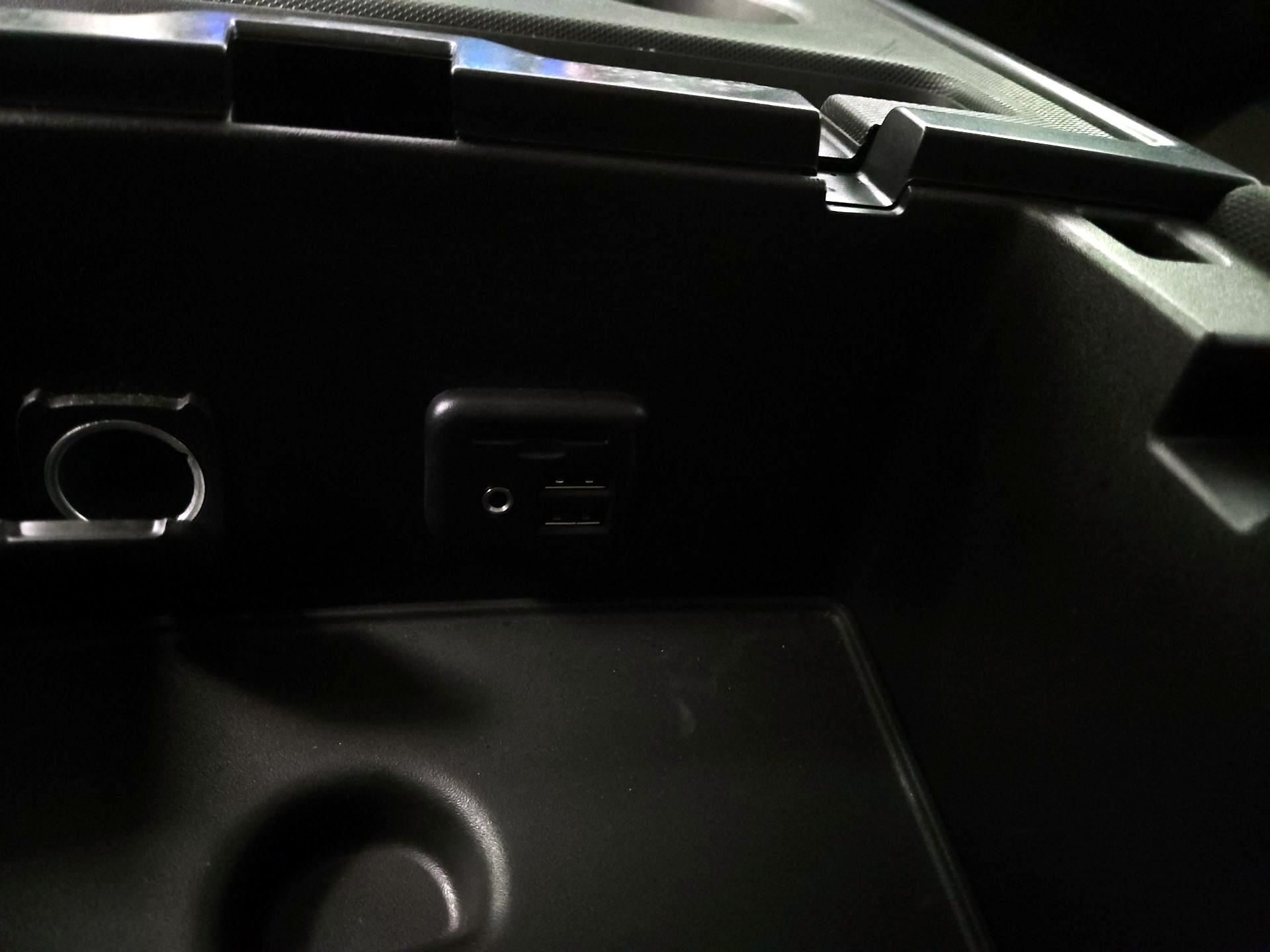 Thumbnail: 2014 Chevrolet Silverado 1500 - 19