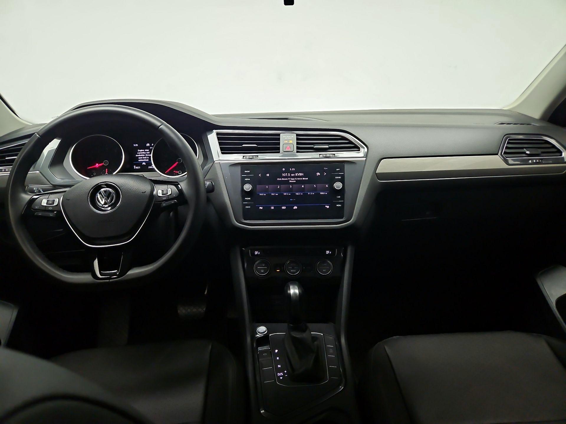 Thumbnail: 2020 Volkswagen Tiguan - 9