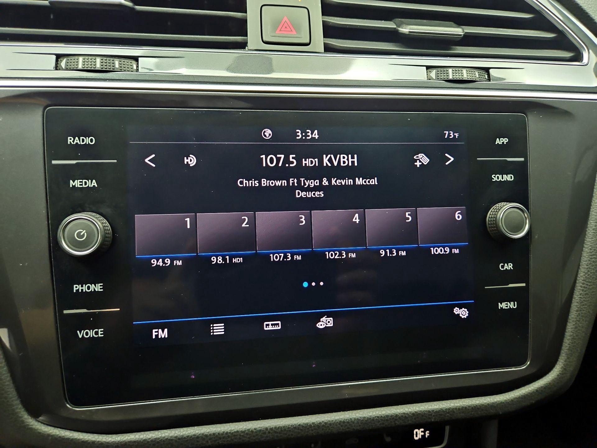 Thumbnail: 2020 Volkswagen Tiguan - 15