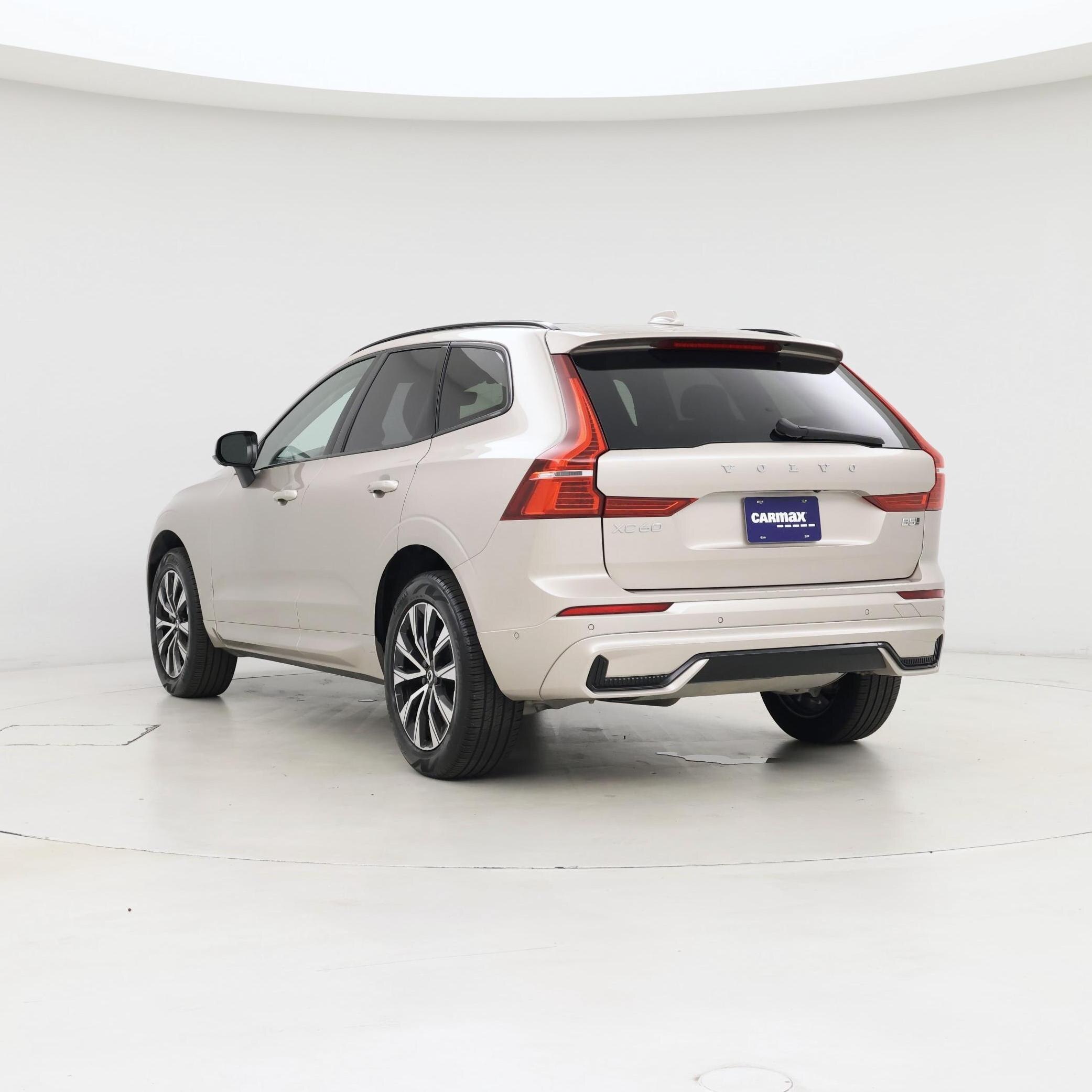 Thumbnail: 2025 Volvo XC60 - 2