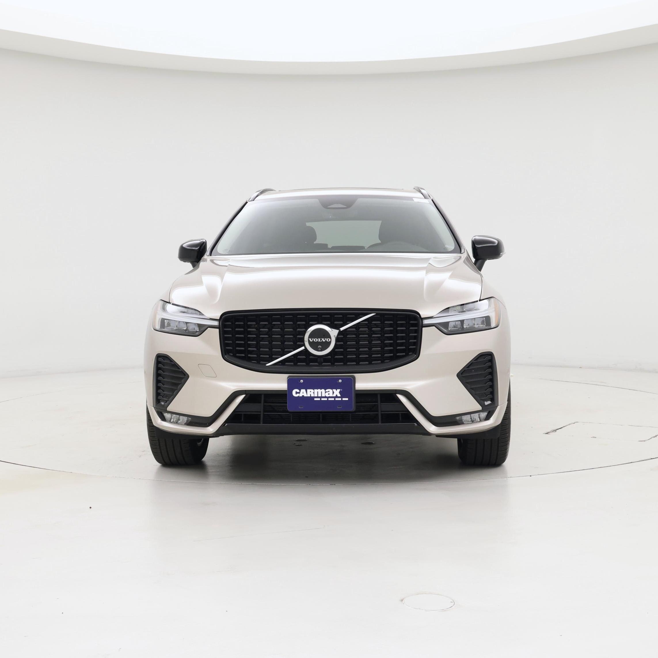 Thumbnail: 2025 Volvo XC60 - 5