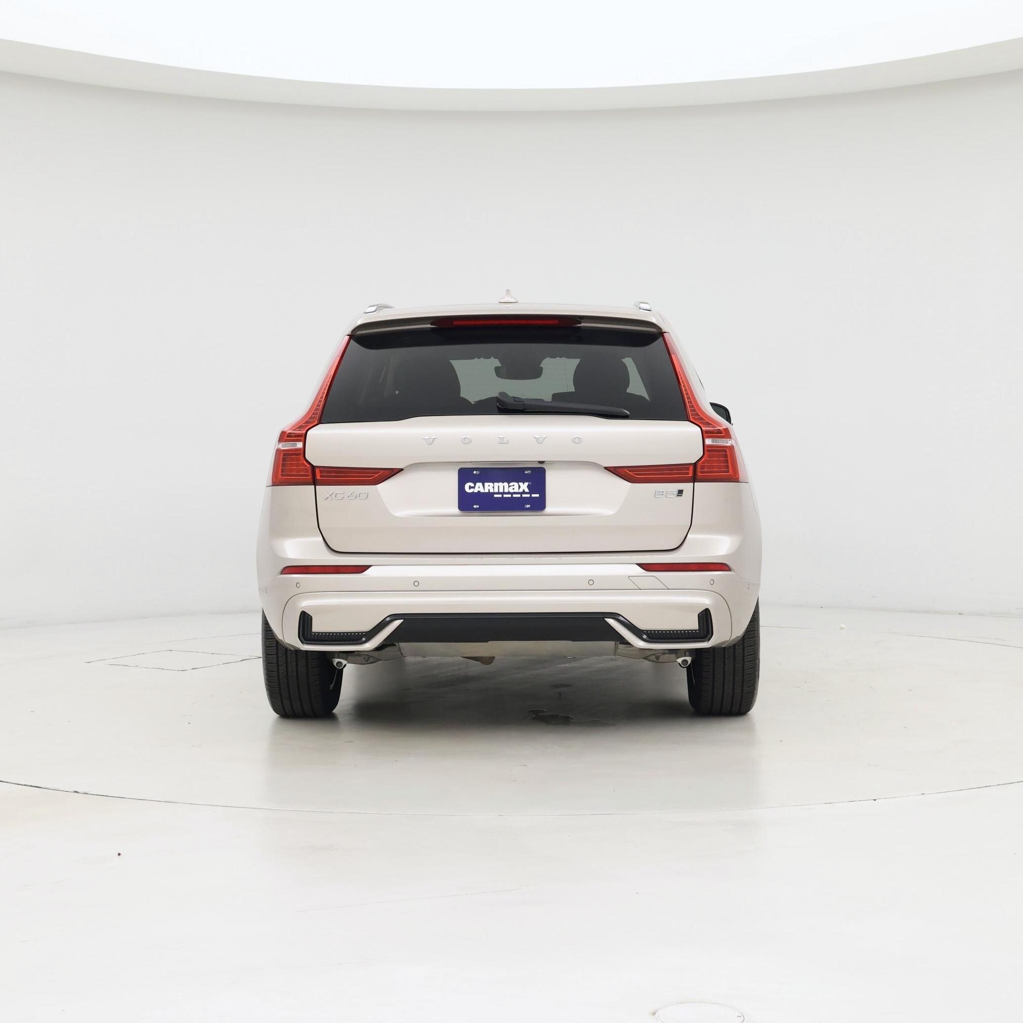 Thumbnail: 2025 Volvo XC60 - 6