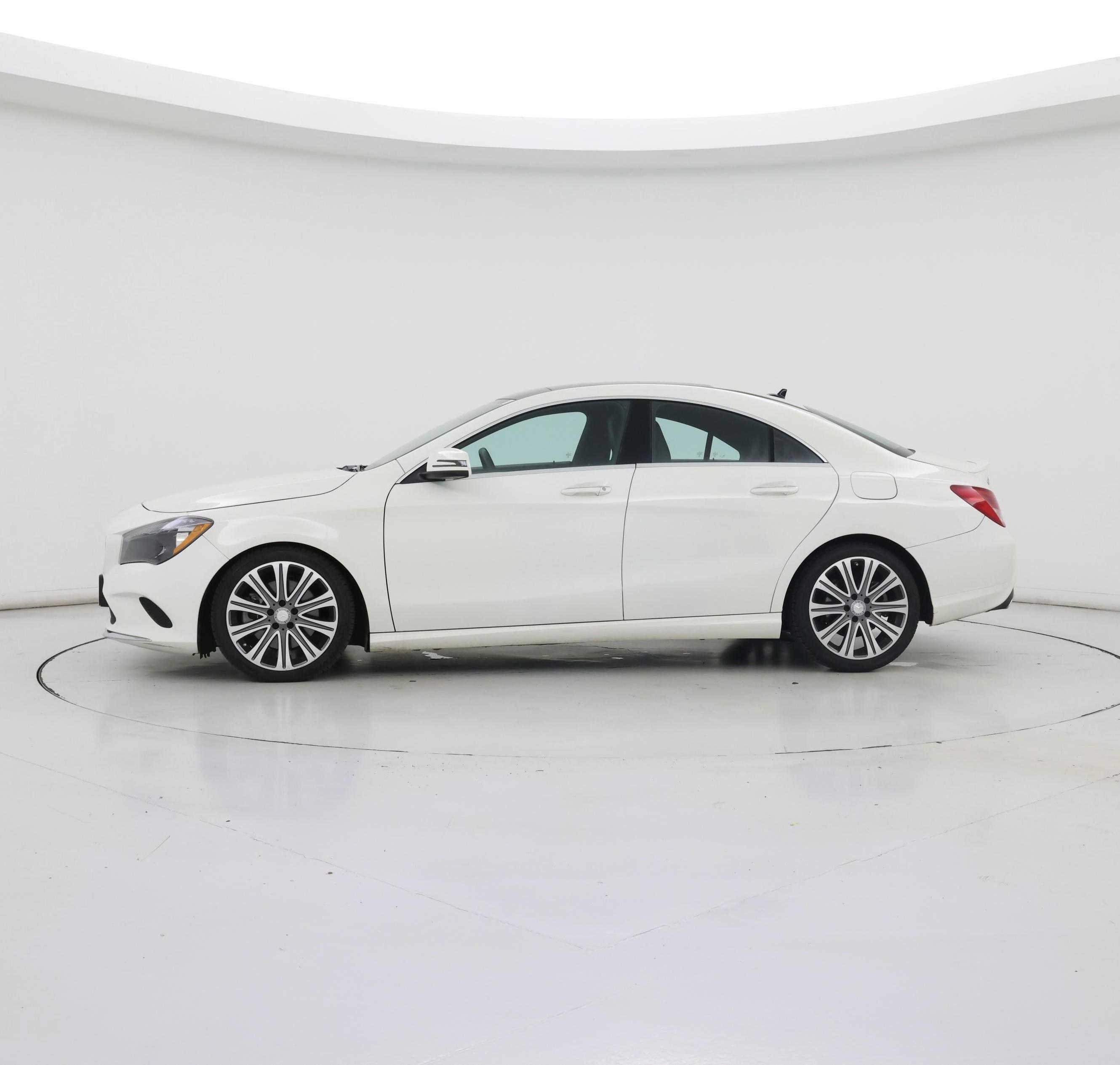 Thumbnail: 2017 Mercedes-Benz CLA - 3