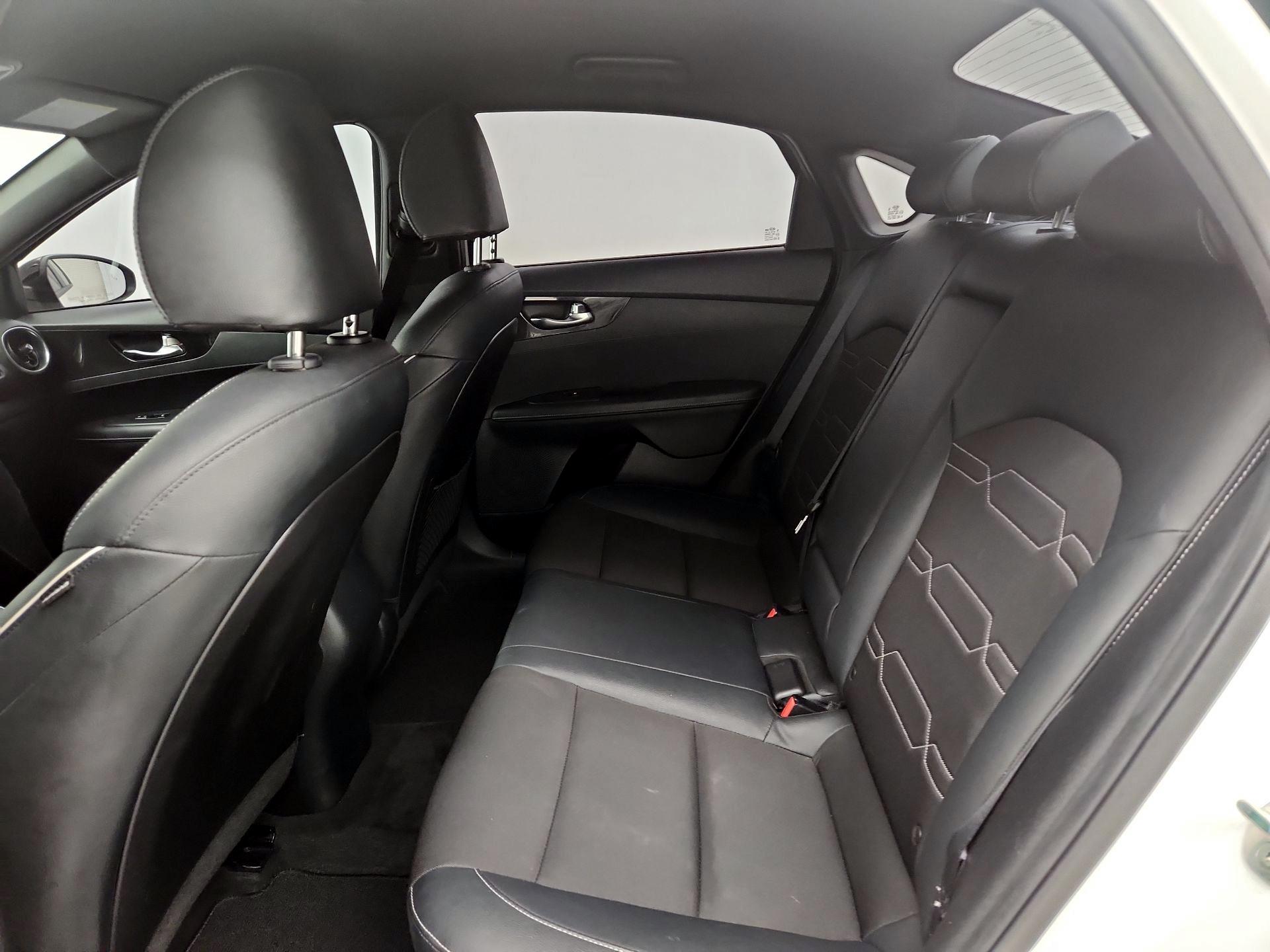 Thumbnail: 2020 Kia Forte - 19