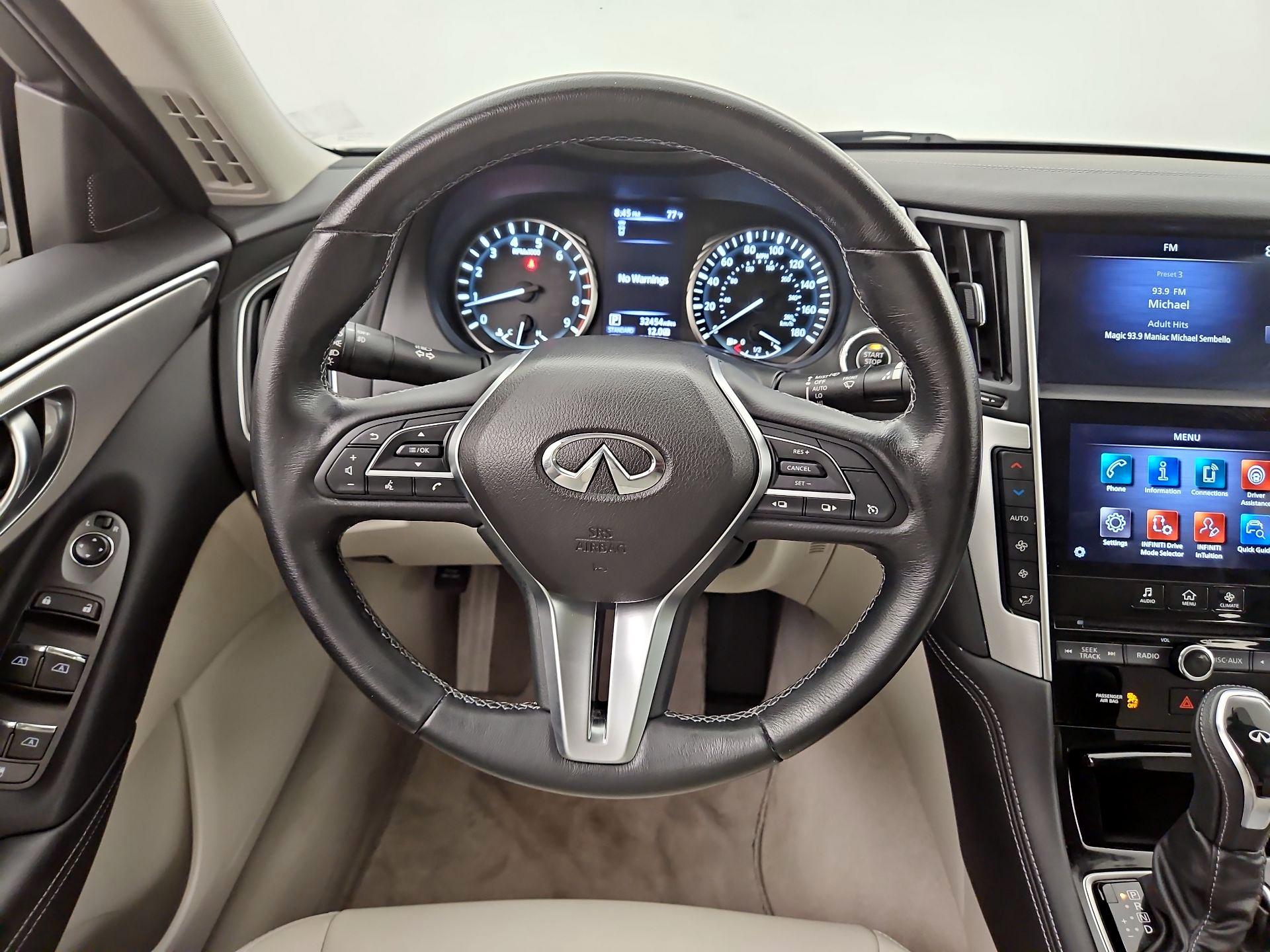 Thumbnail: 2020 INFINITI Q50 - 10