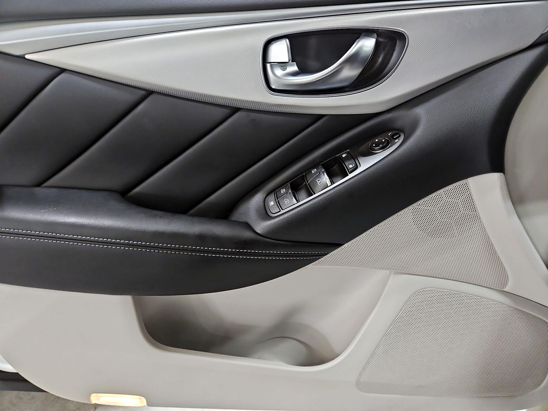 Thumbnail: 2020 INFINITI Q50 - 12