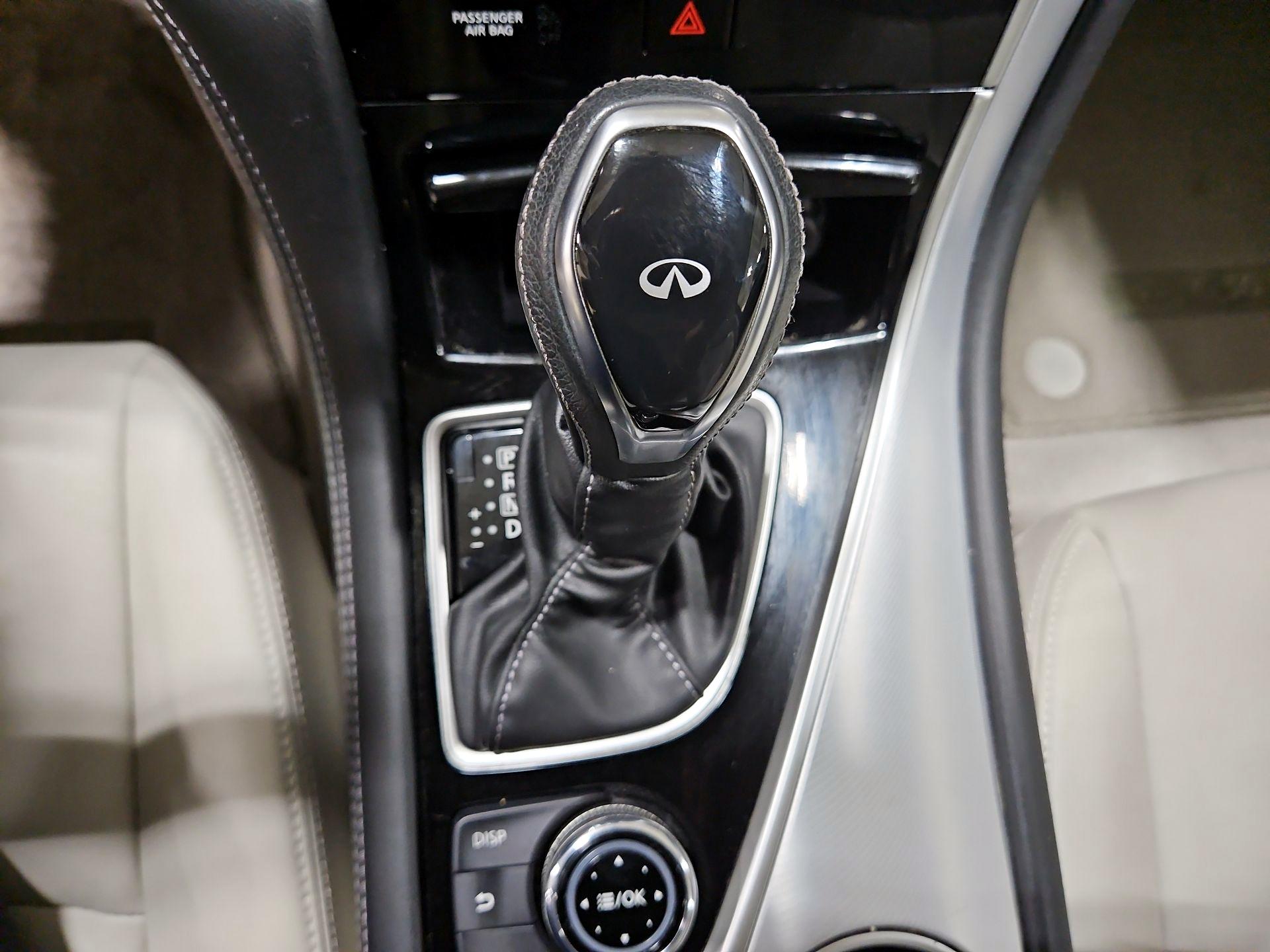 Thumbnail: 2020 INFINITI Q50 - 17