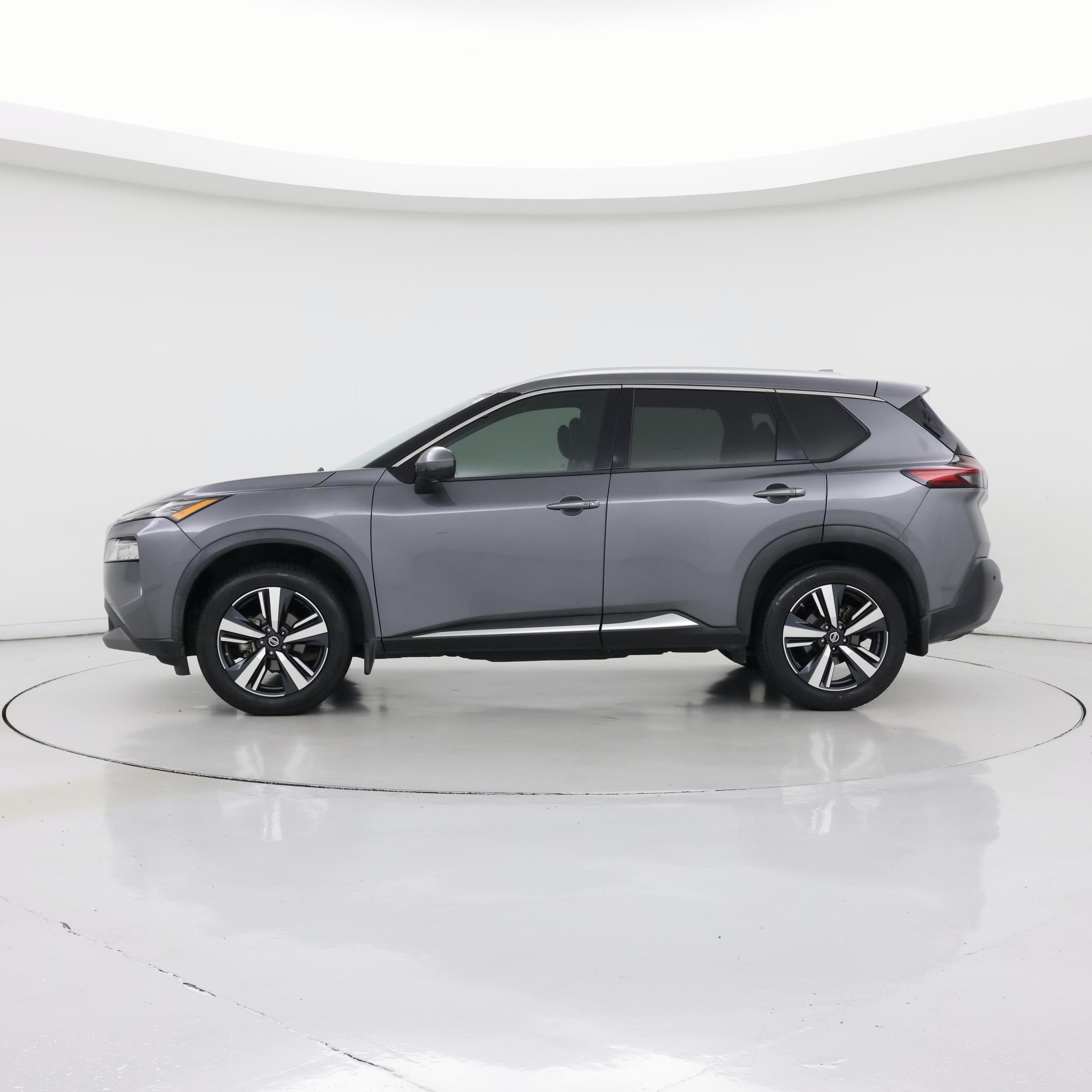 Thumbnail: 2021 Nissan Rogue - 3