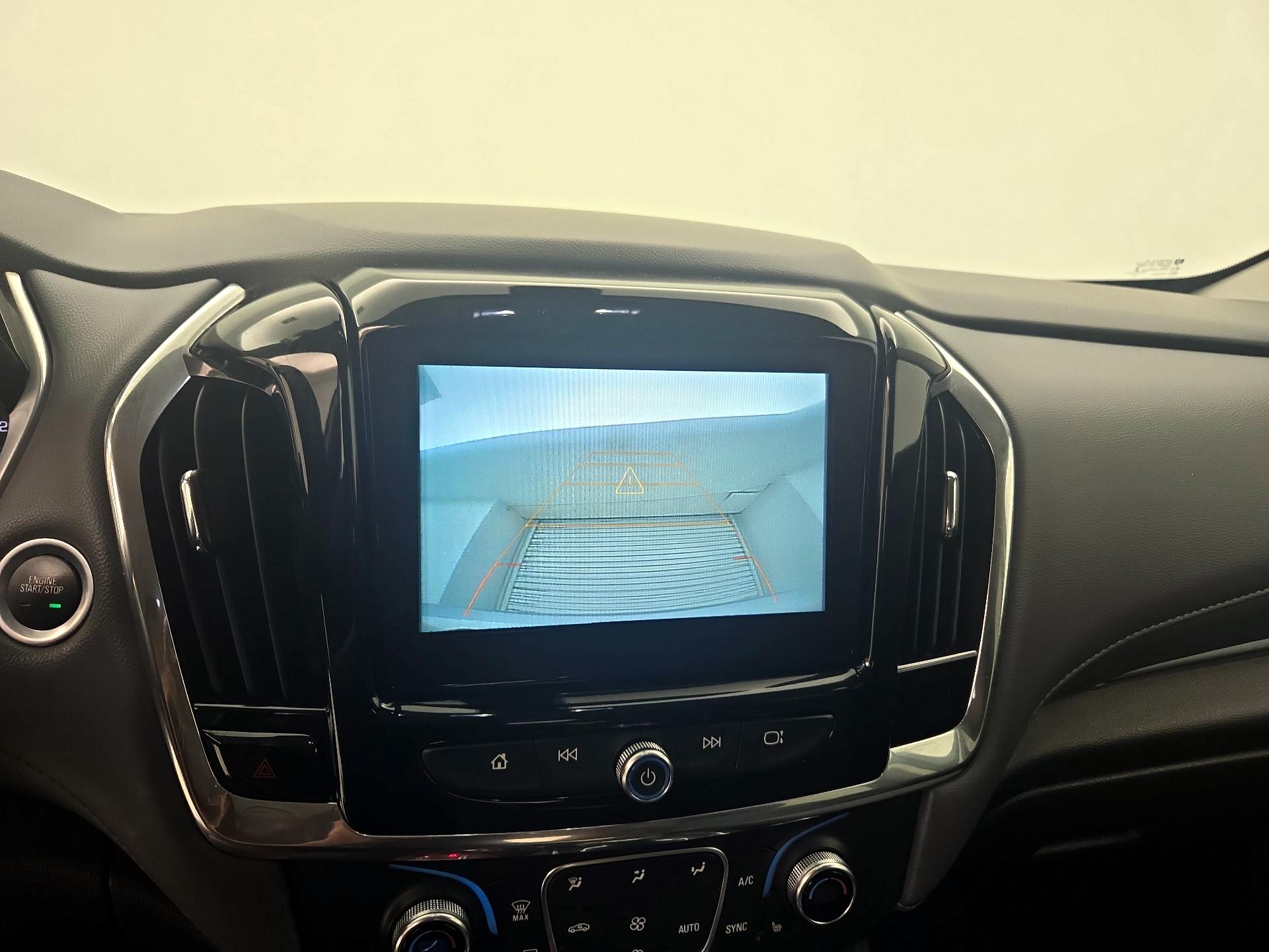 Thumbnail: 2018 Chevrolet Traverse - 14