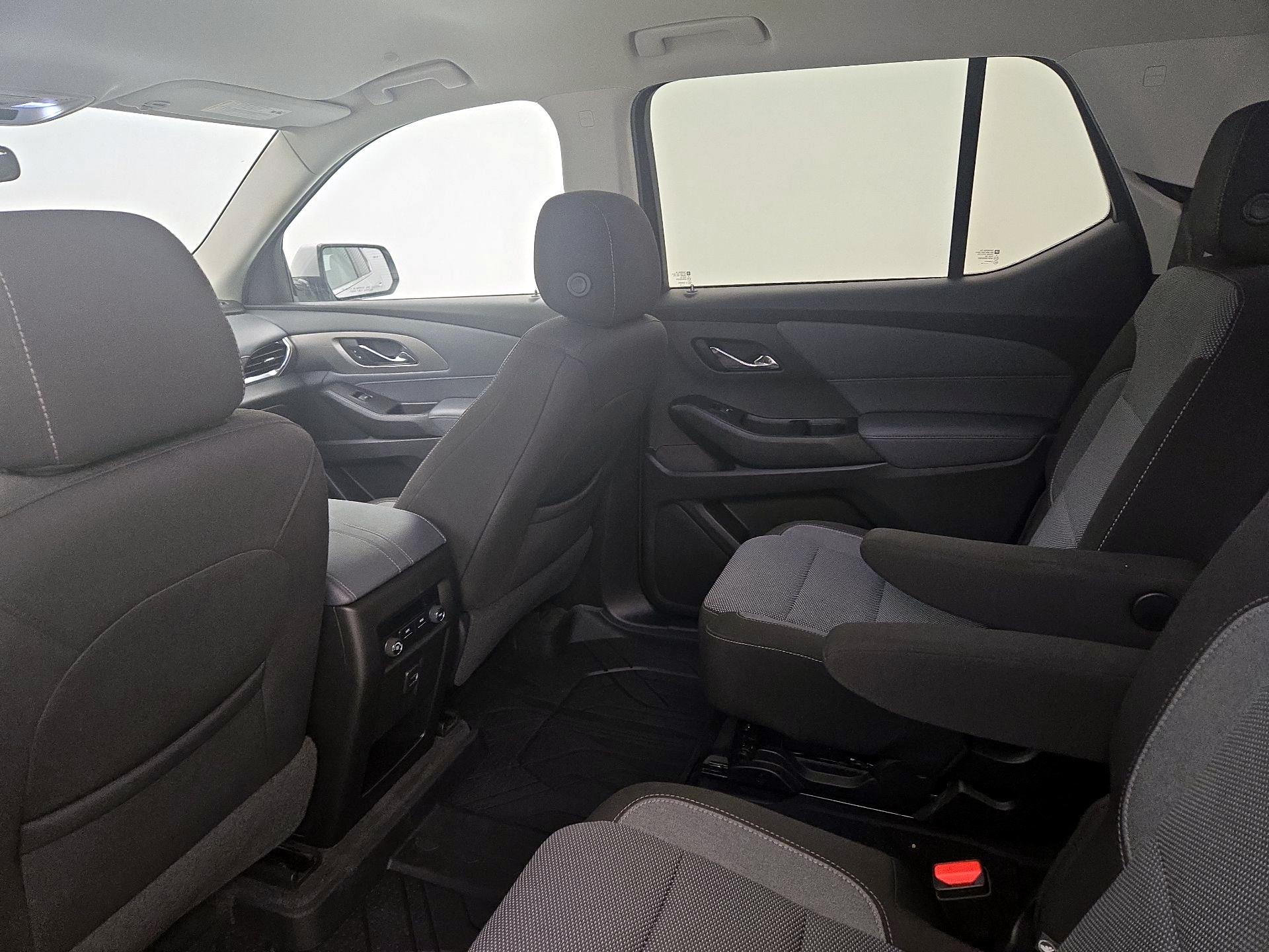 Thumbnail: 2018 Chevrolet Traverse - 19