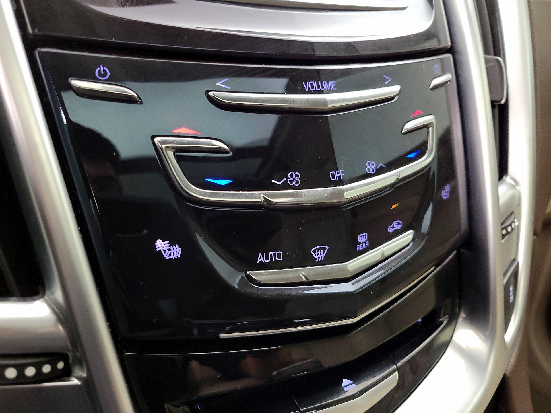 Thumbnail: 2015 Cadillac SRX - 17