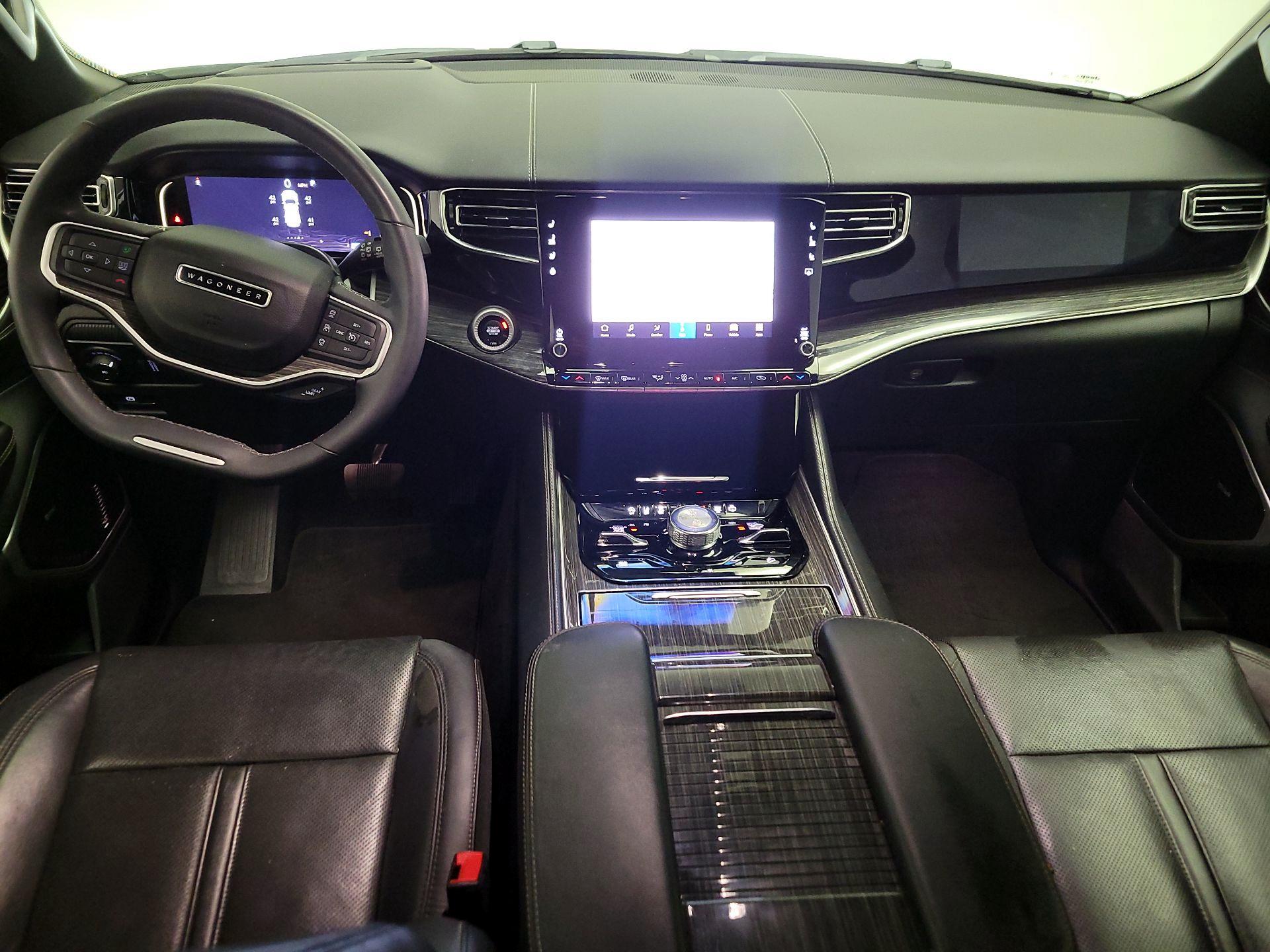 Thumbnail: 2022 Jeep Wagoneer - 9