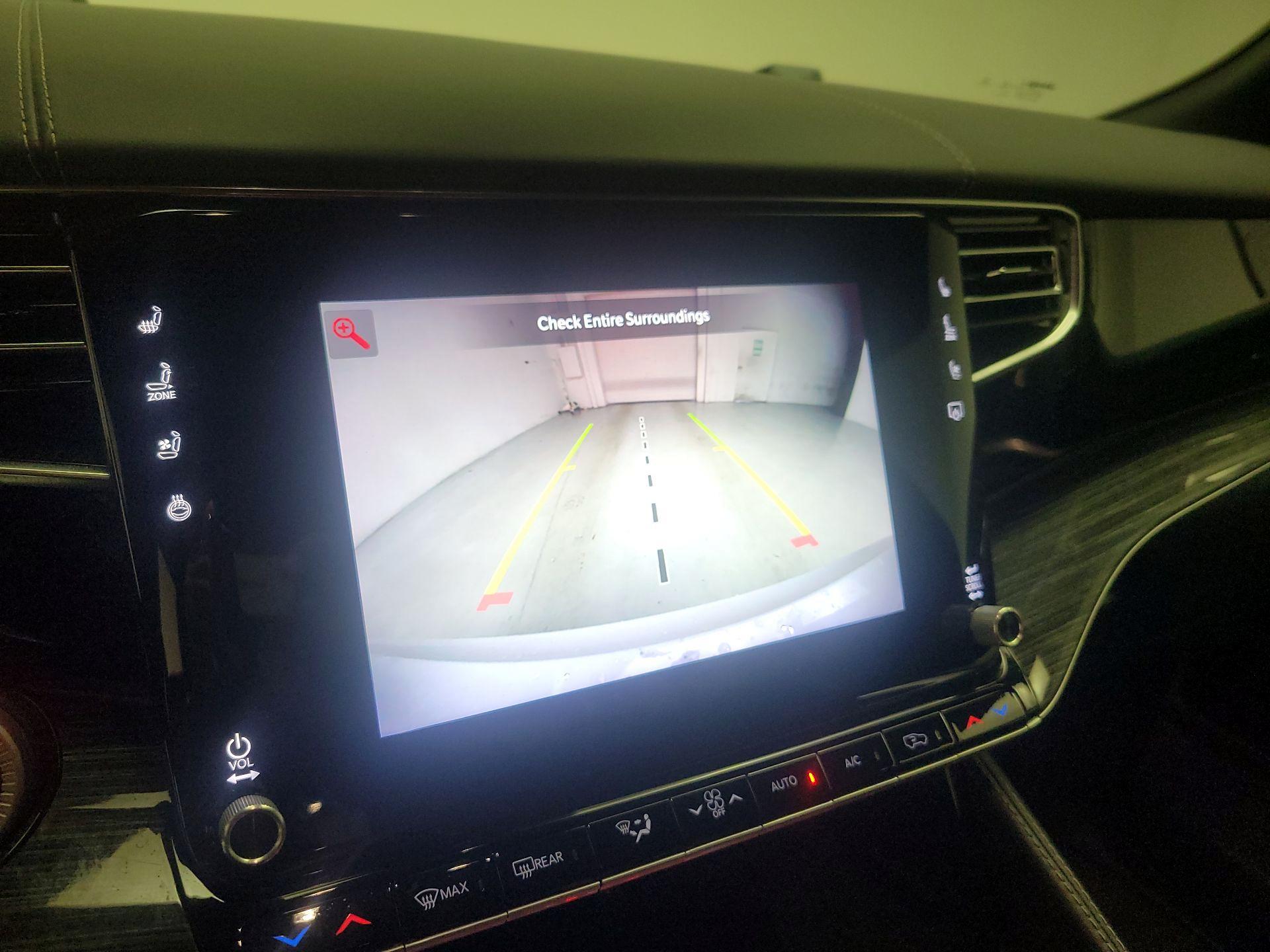 Thumbnail: 2022 Jeep Wagoneer - 15