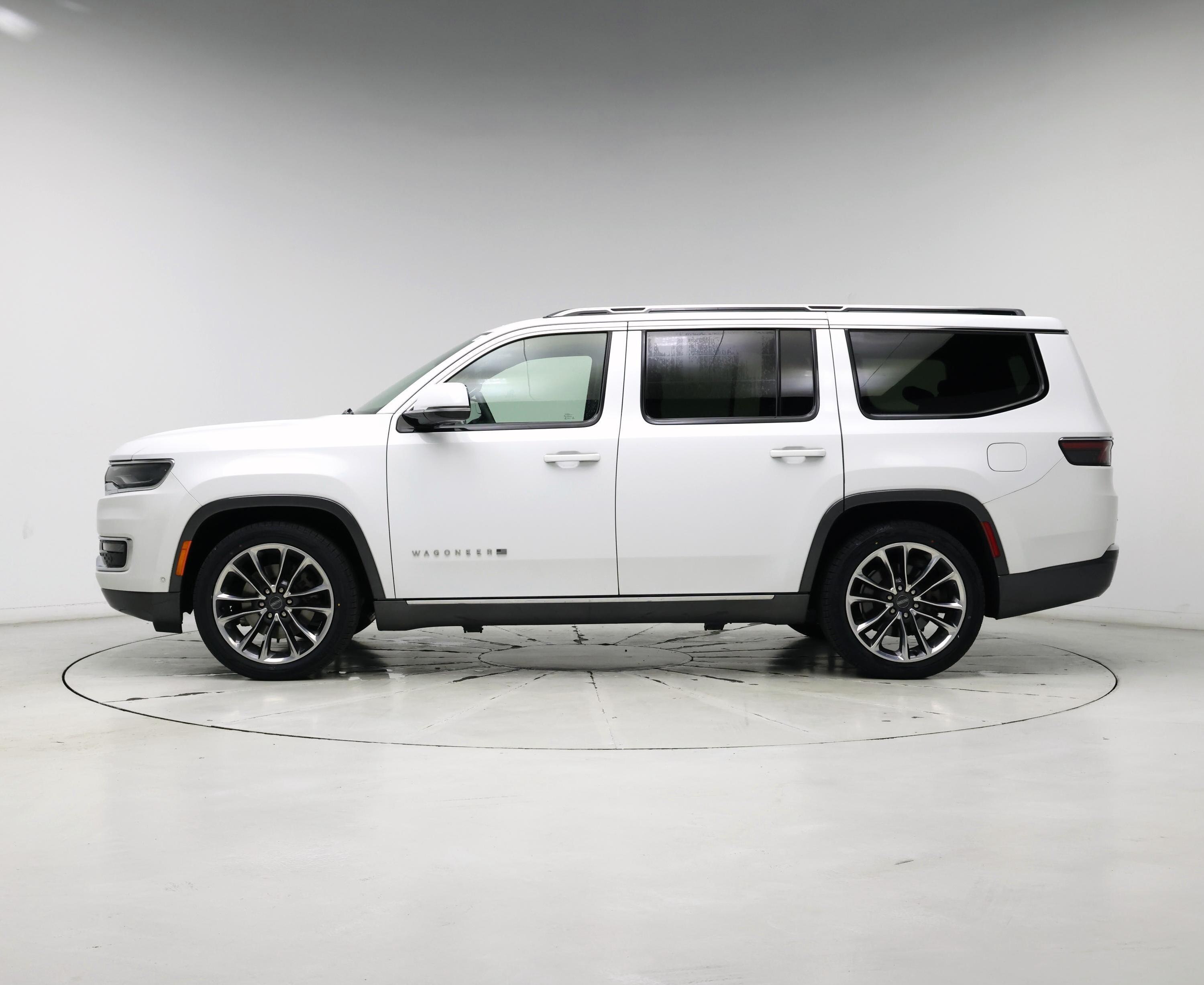 Thumbnail: 2022 Jeep Wagoneer - 3