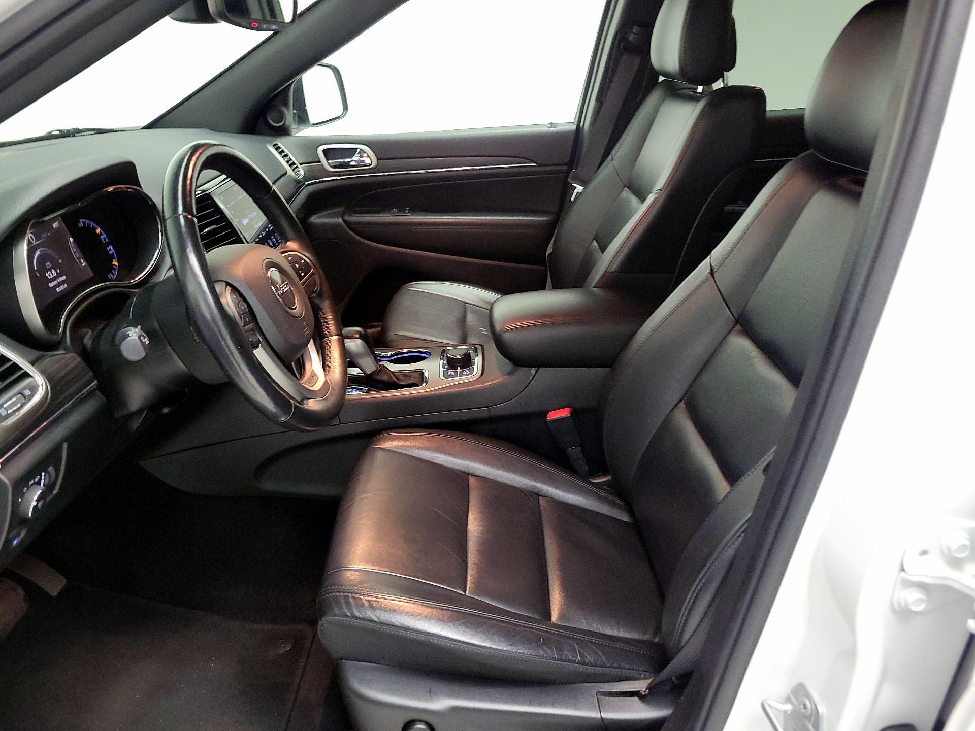 Thumbnail: 2022 Jeep Grand Cherokee - 11