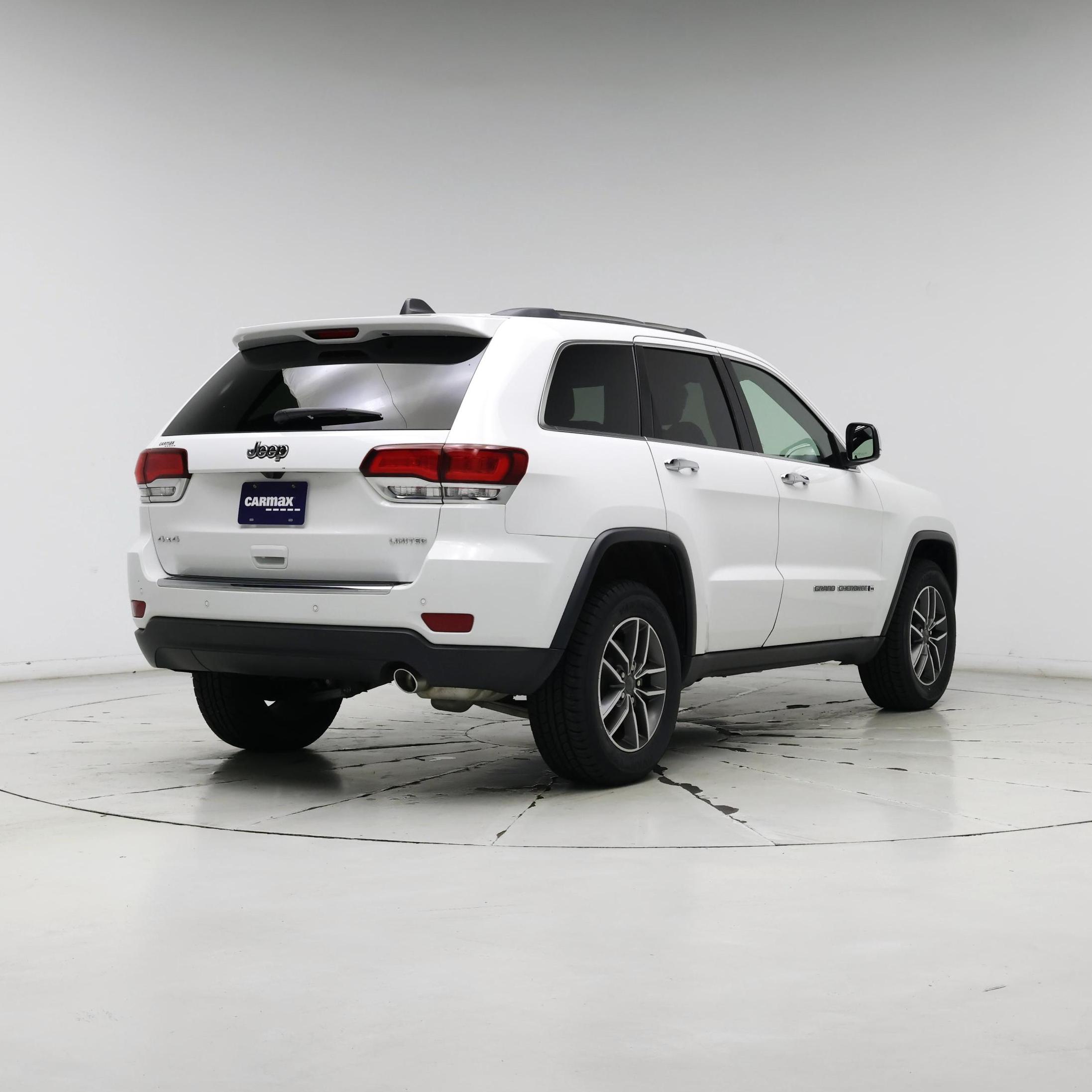 Thumbnail: 2022 Jeep Grand Cherokee - 8