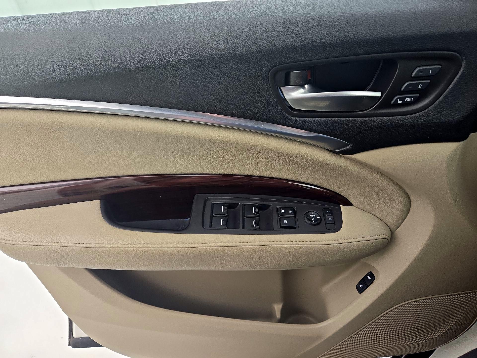 Thumbnail: 2016 Acura MDX - 12