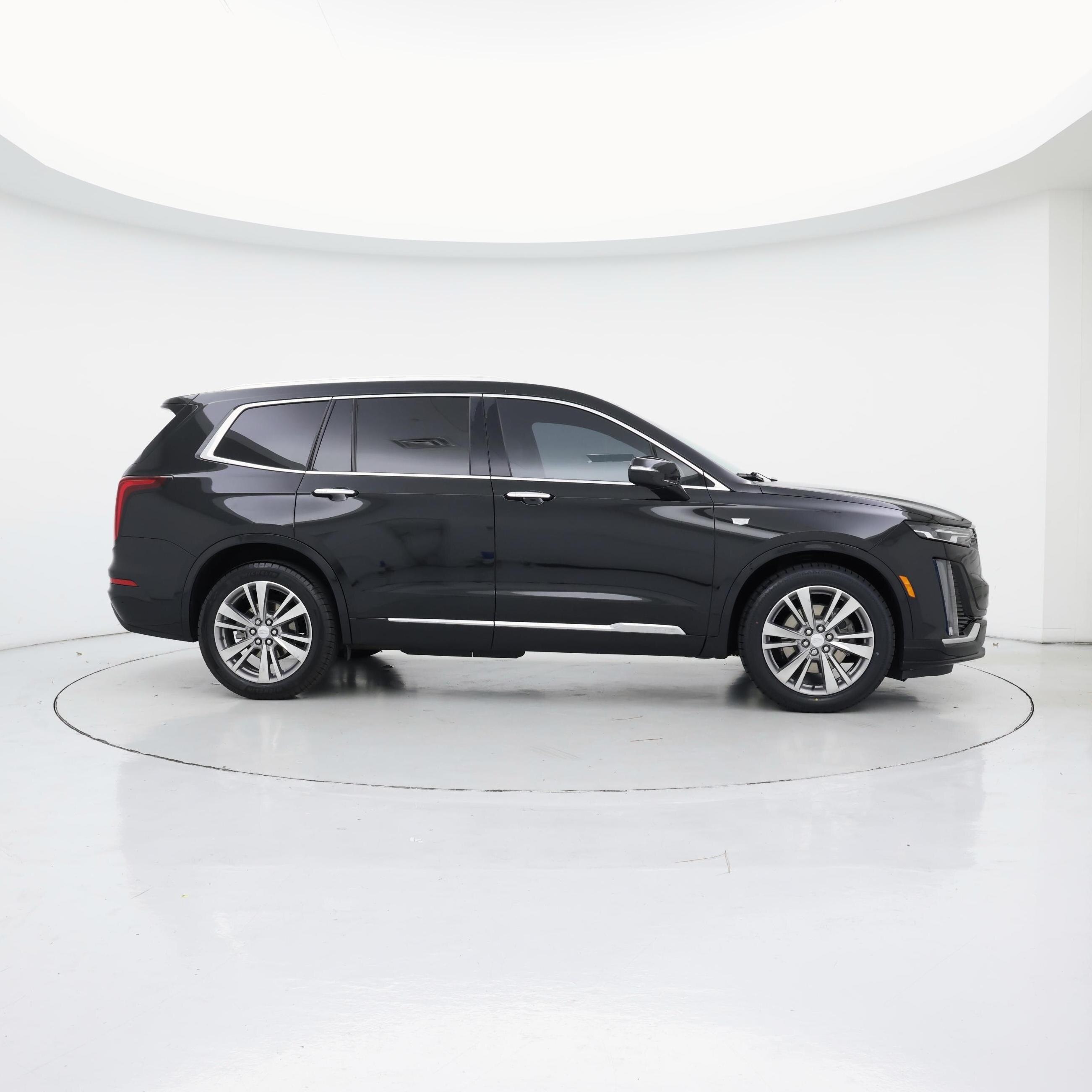 Thumbnail: 2022 Cadillac XT6 - 7