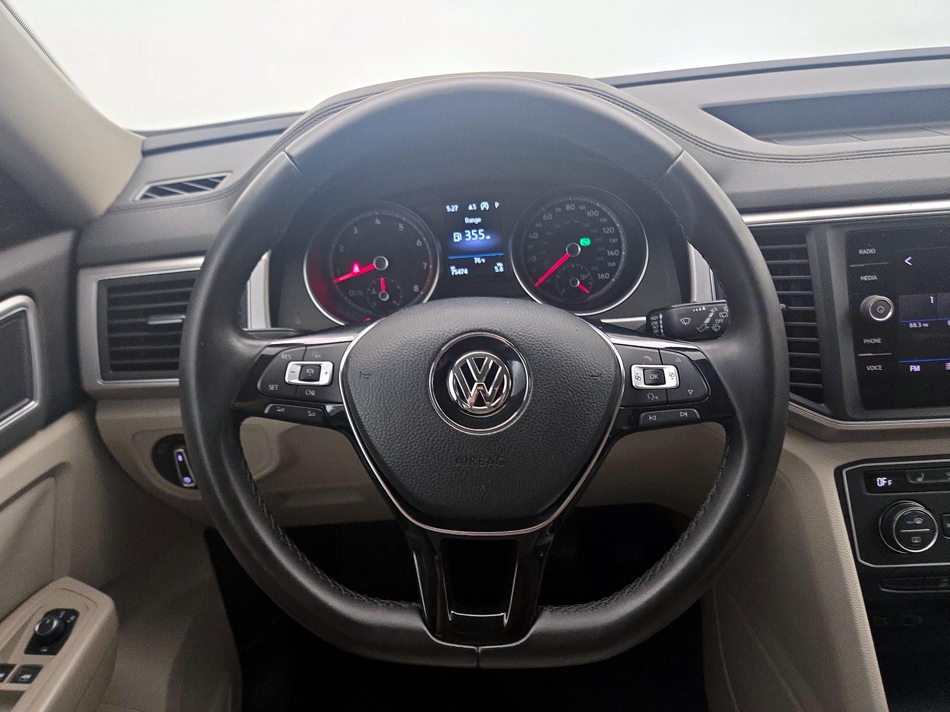 Thumbnail: 2018 Volkswagen Atlas - 10
