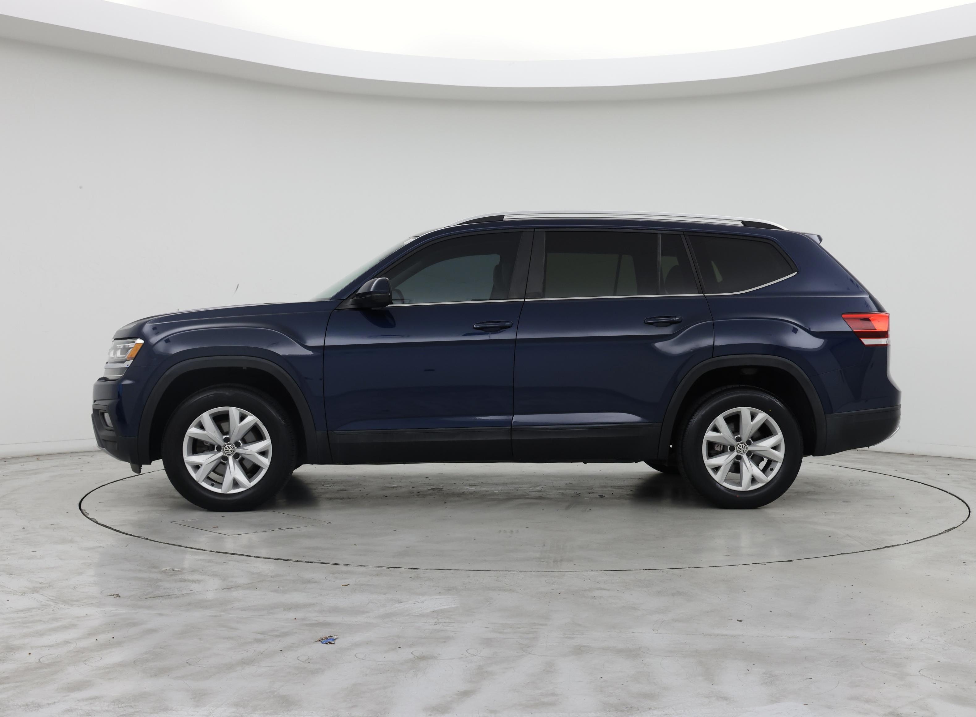 Thumbnail: 2018 Volkswagen Atlas - 3