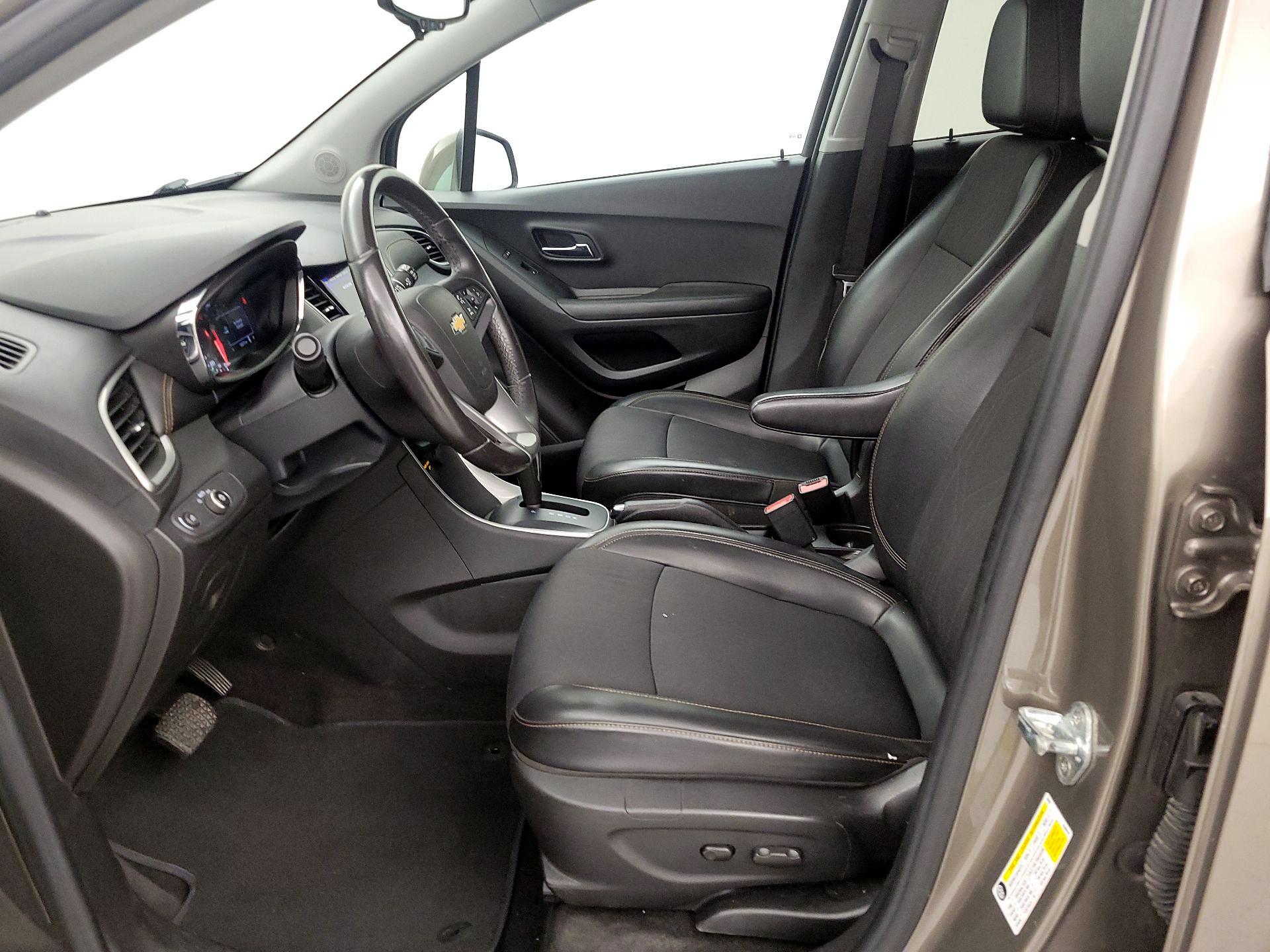 Thumbnail: 2021 Chevrolet Trax - 11