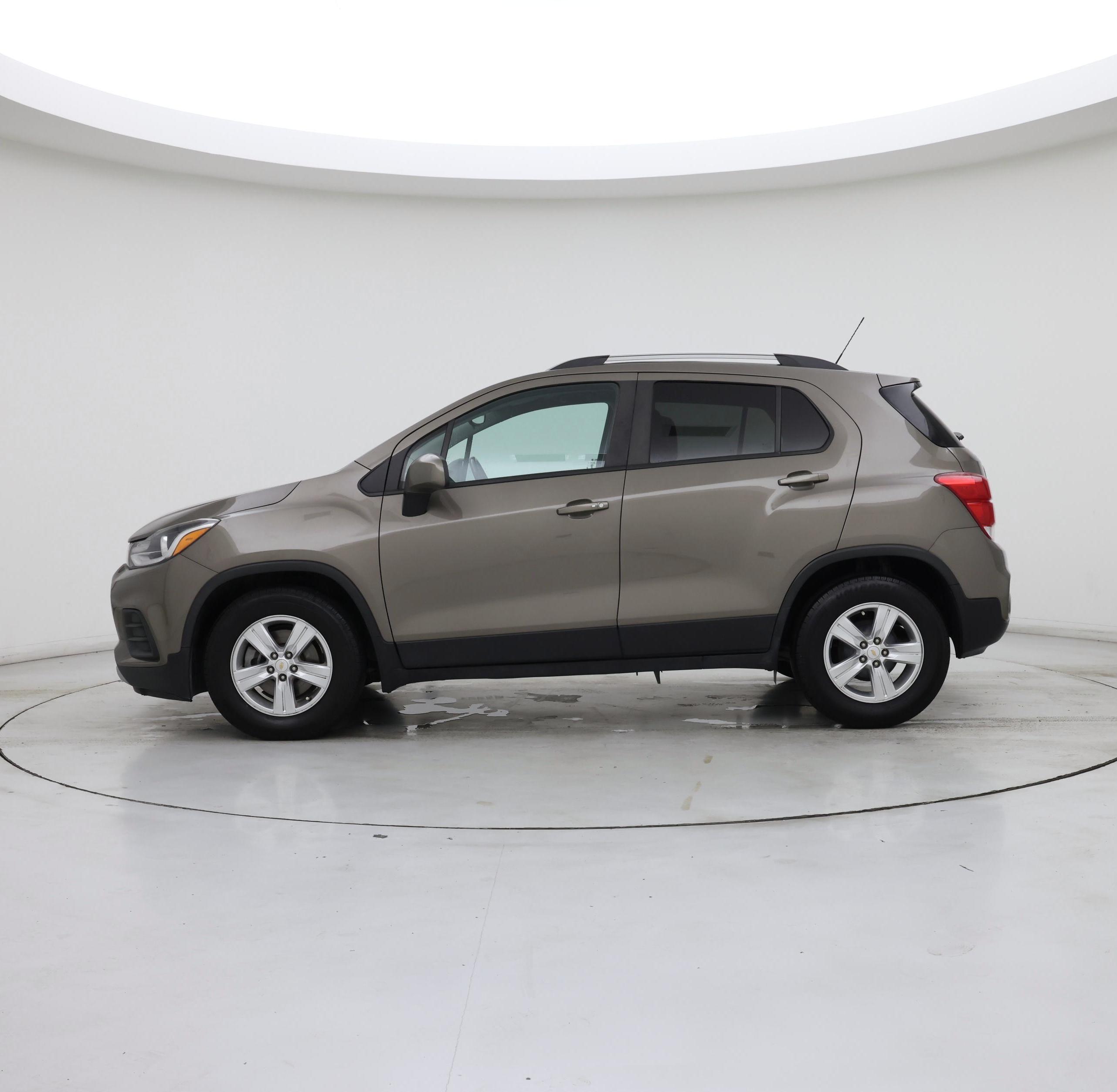 Thumbnail: 2021 Chevrolet Trax - 3