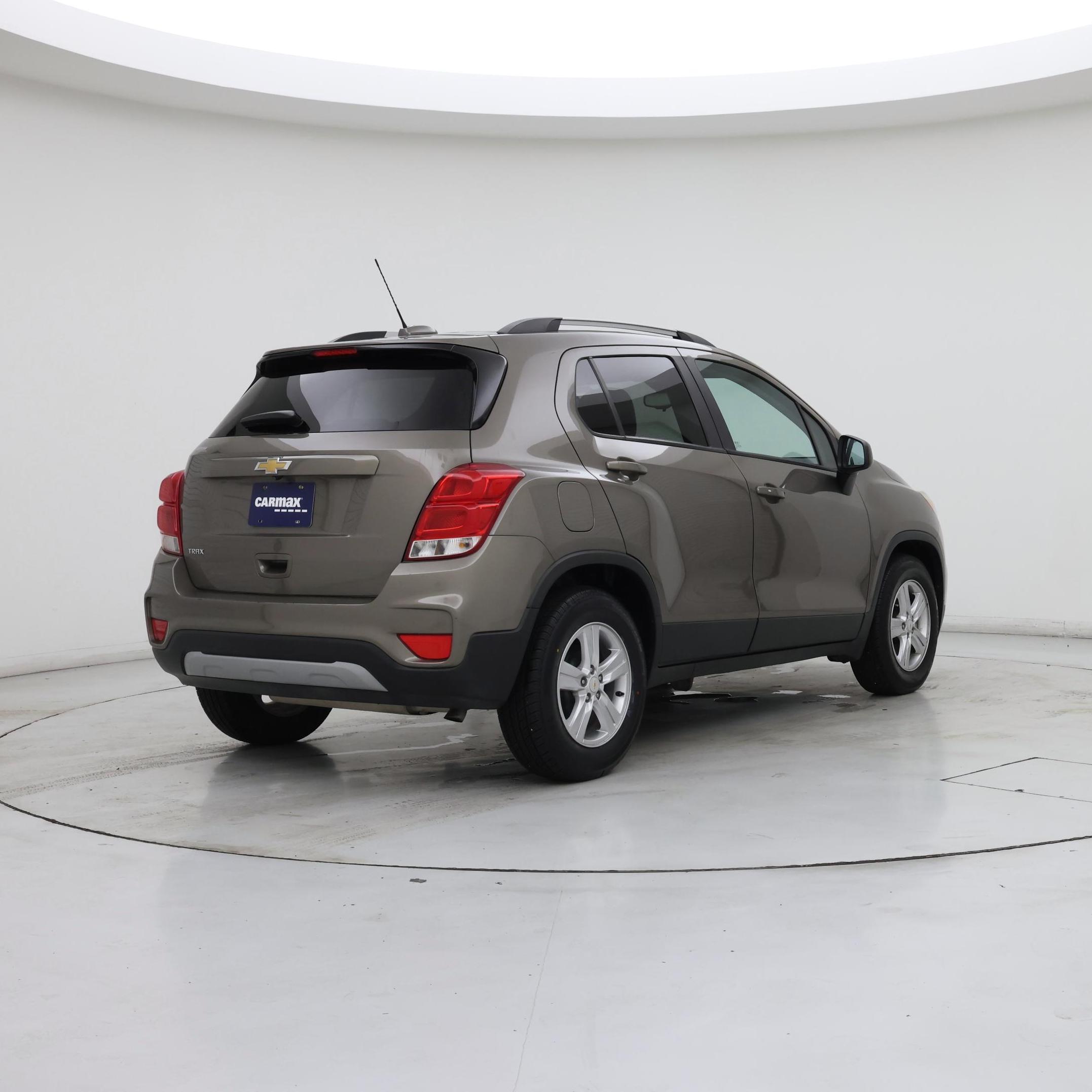 Thumbnail: 2021 Chevrolet Trax - 8