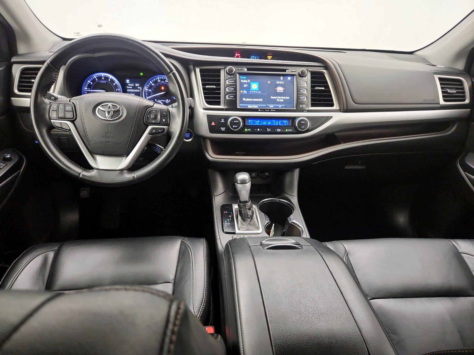 Thumbnail: 2018 Toyota Highlander - 9