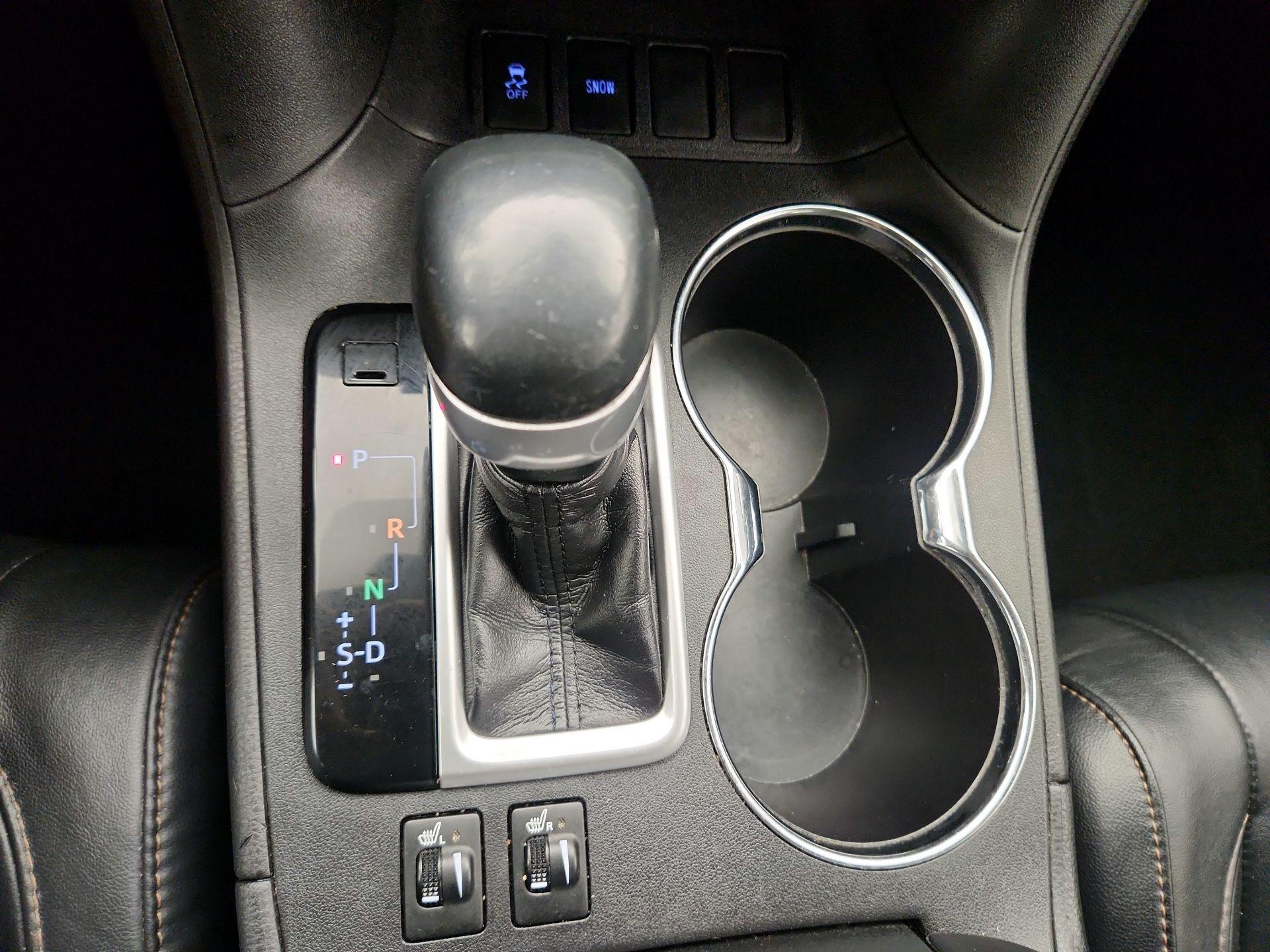 Thumbnail: 2018 Toyota Highlander - 17