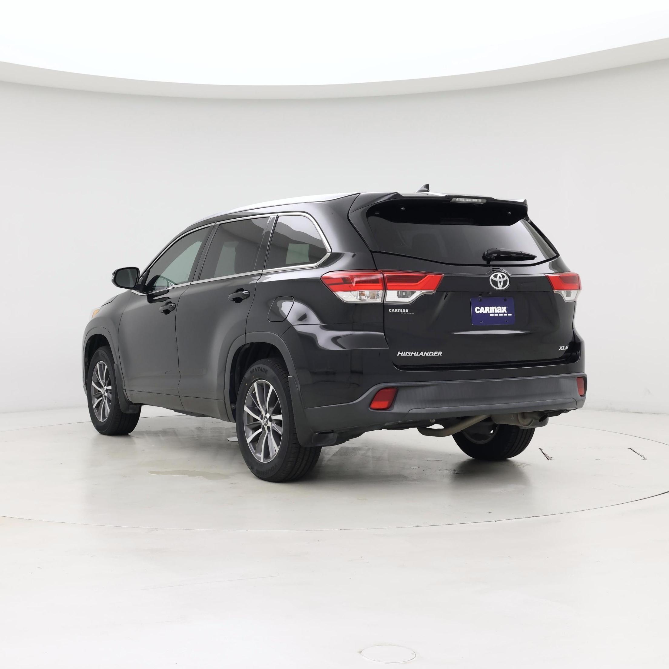 Thumbnail: 2018 Toyota Highlander - 2