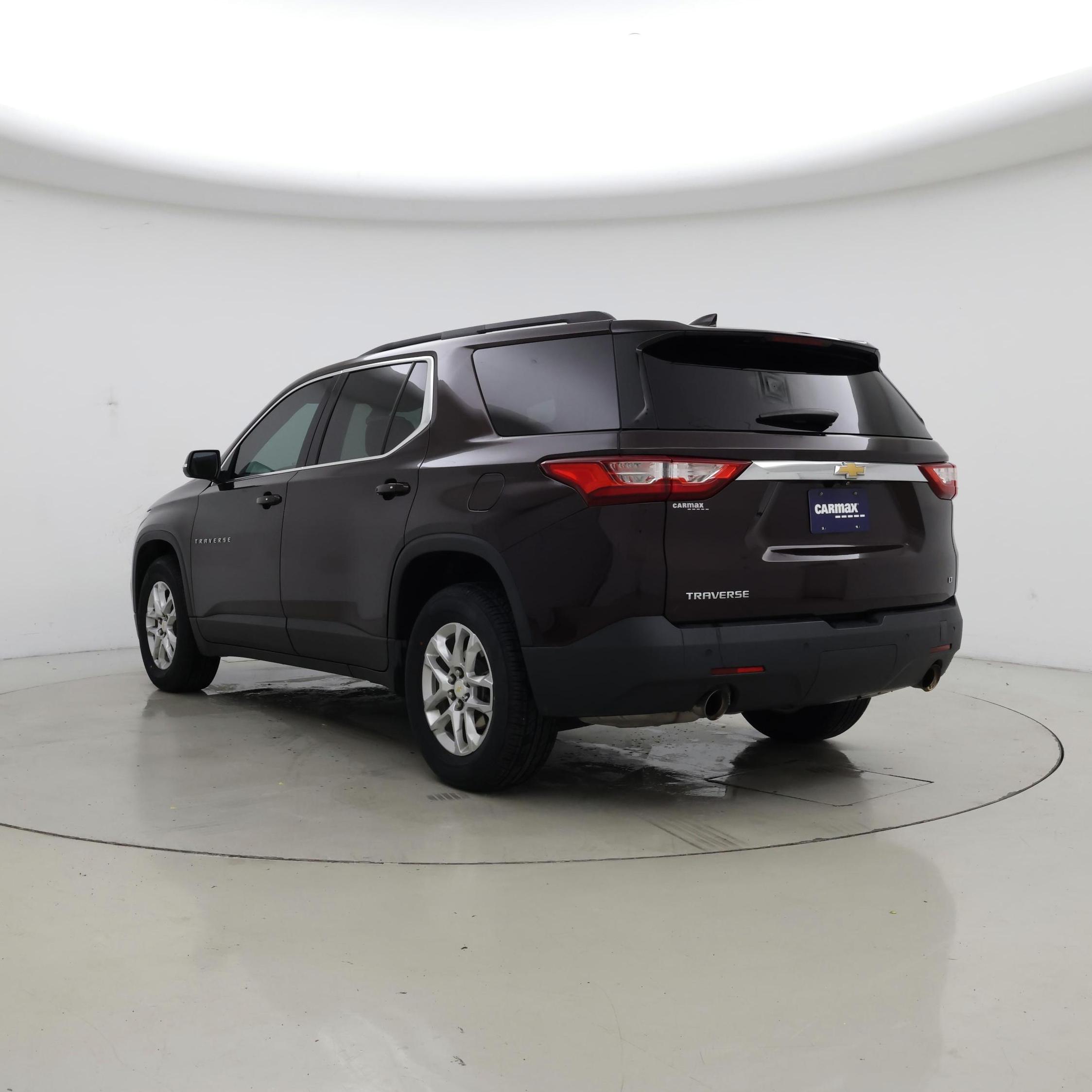Thumbnail: 2021 Chevrolet Traverse - 2