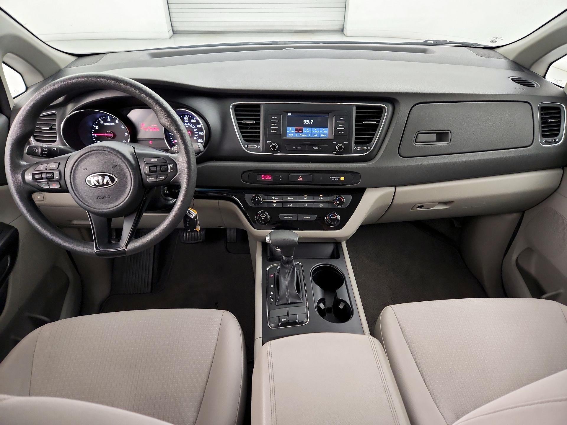 Thumbnail: 2018 Kia Sedona - 9