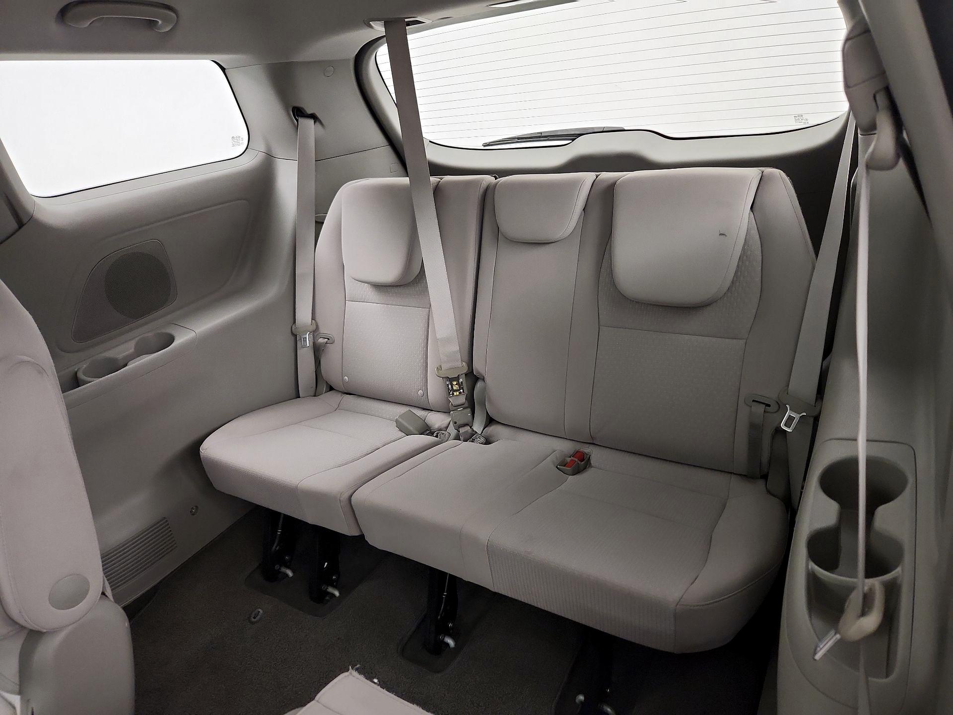 Thumbnail: 2018 Kia Sedona - 20
