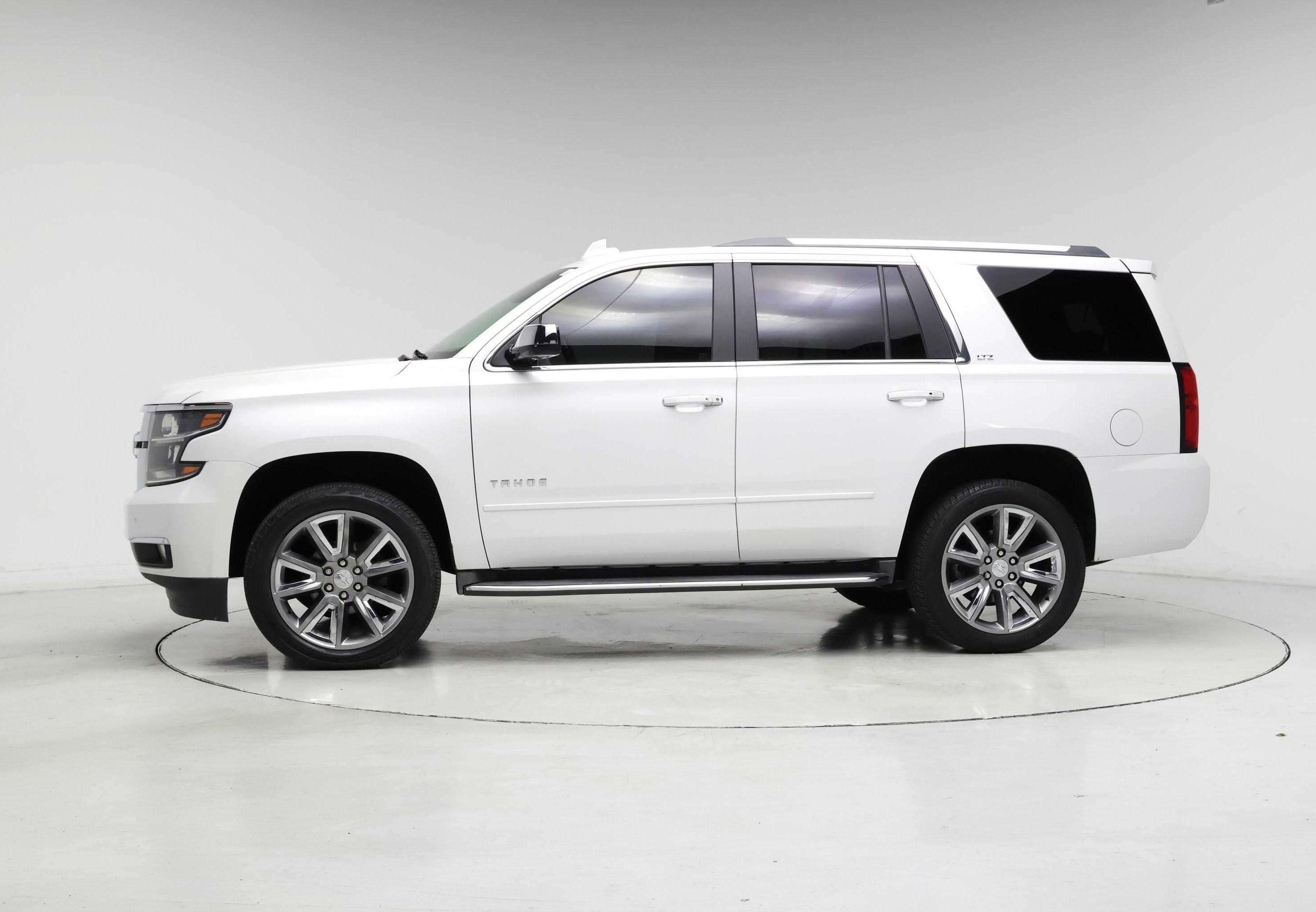 Thumbnail: 2016 Chevrolet Tahoe - 3