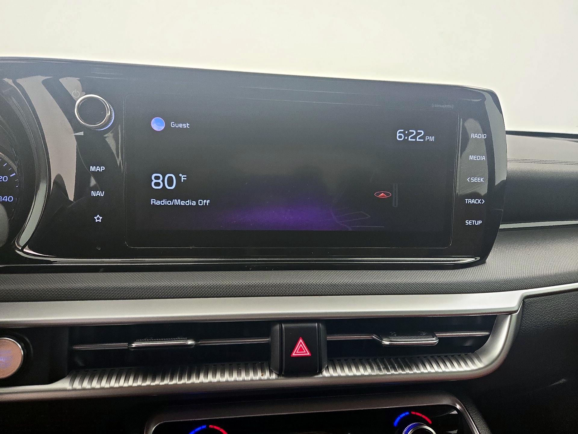 Thumbnail: 2021 Kia K5 - 16