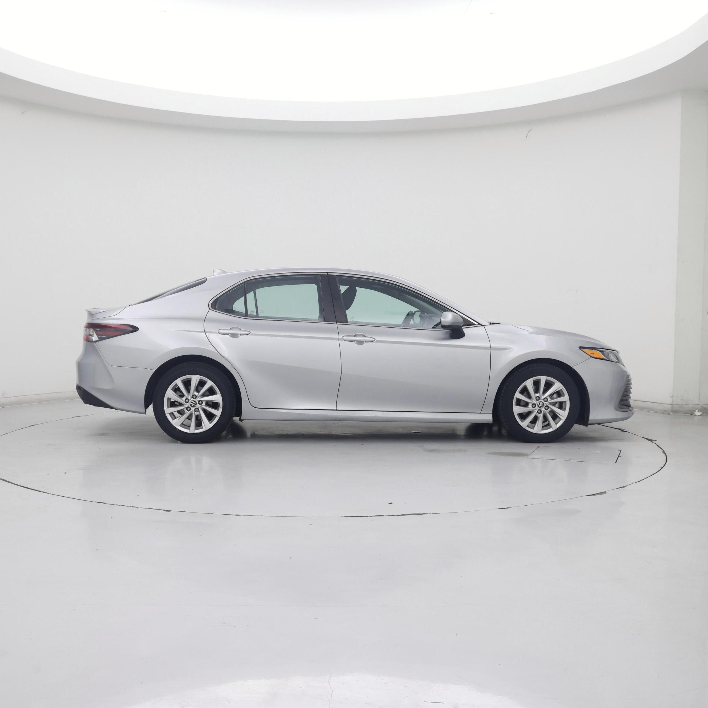 Thumbnail: 2023 Toyota Camry - 7