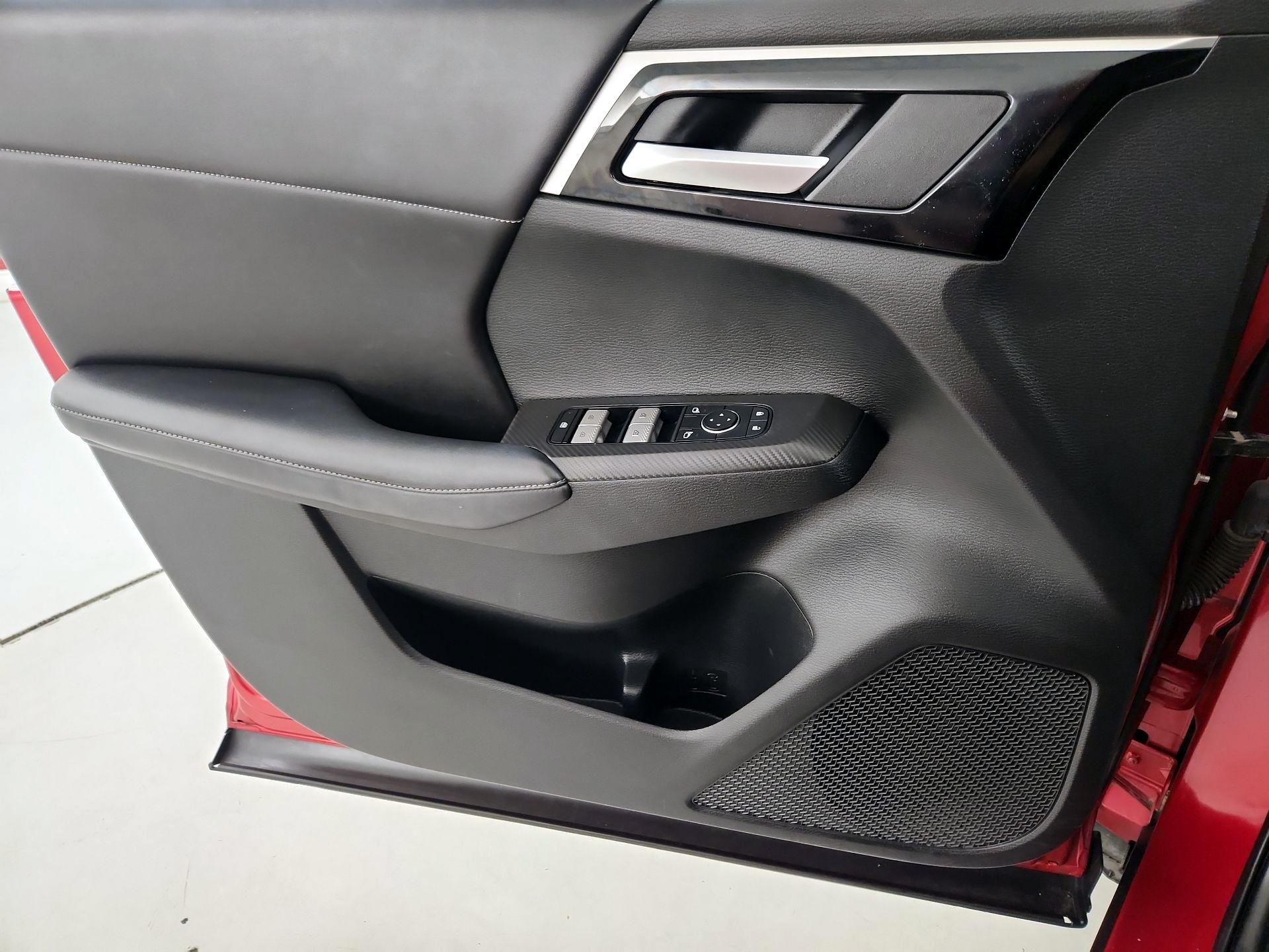 Thumbnail: 2022 Mitsubishi Outlander - 12