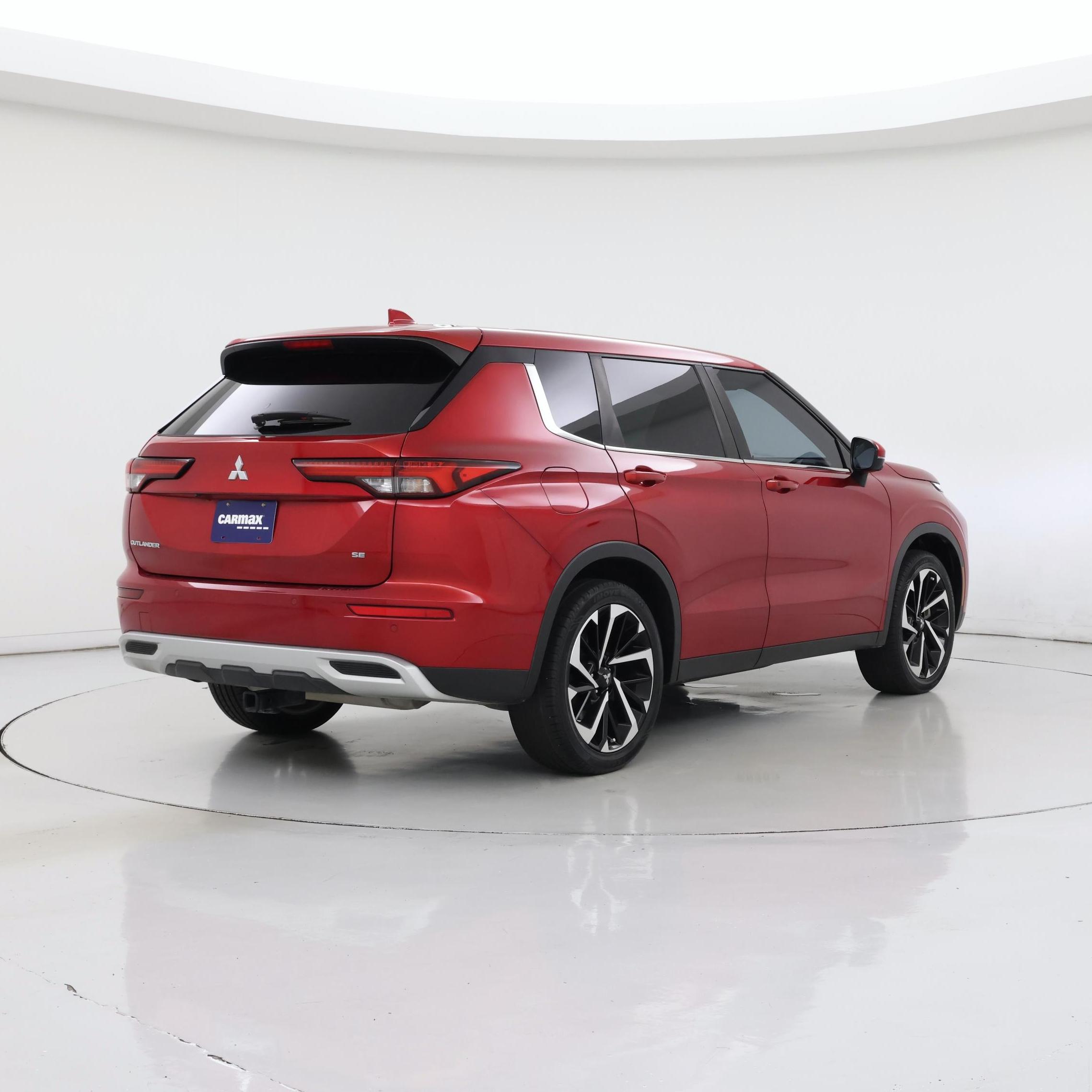 Thumbnail: 2022 Mitsubishi Outlander - 8